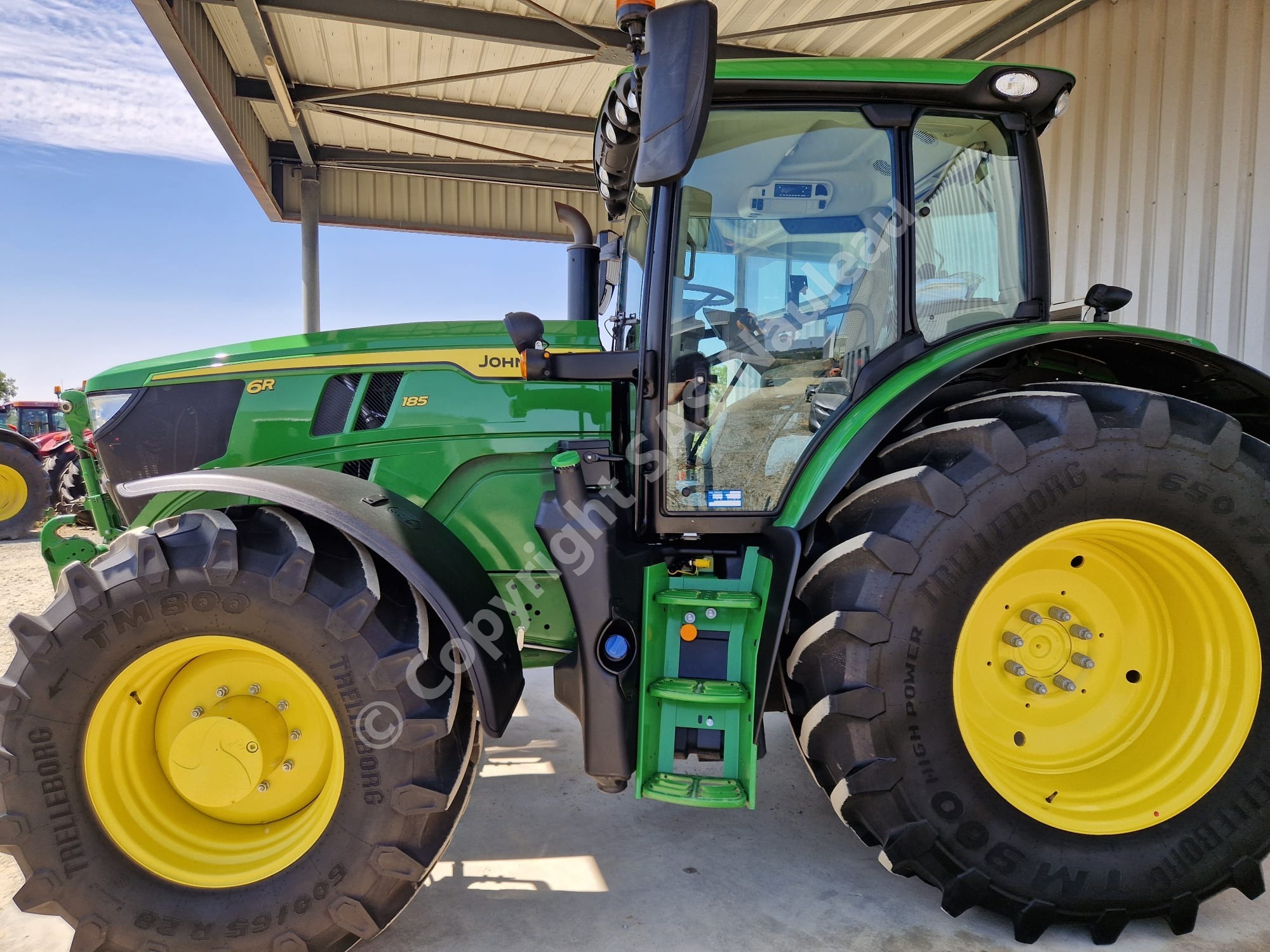 JOHN DEERE 6R185
