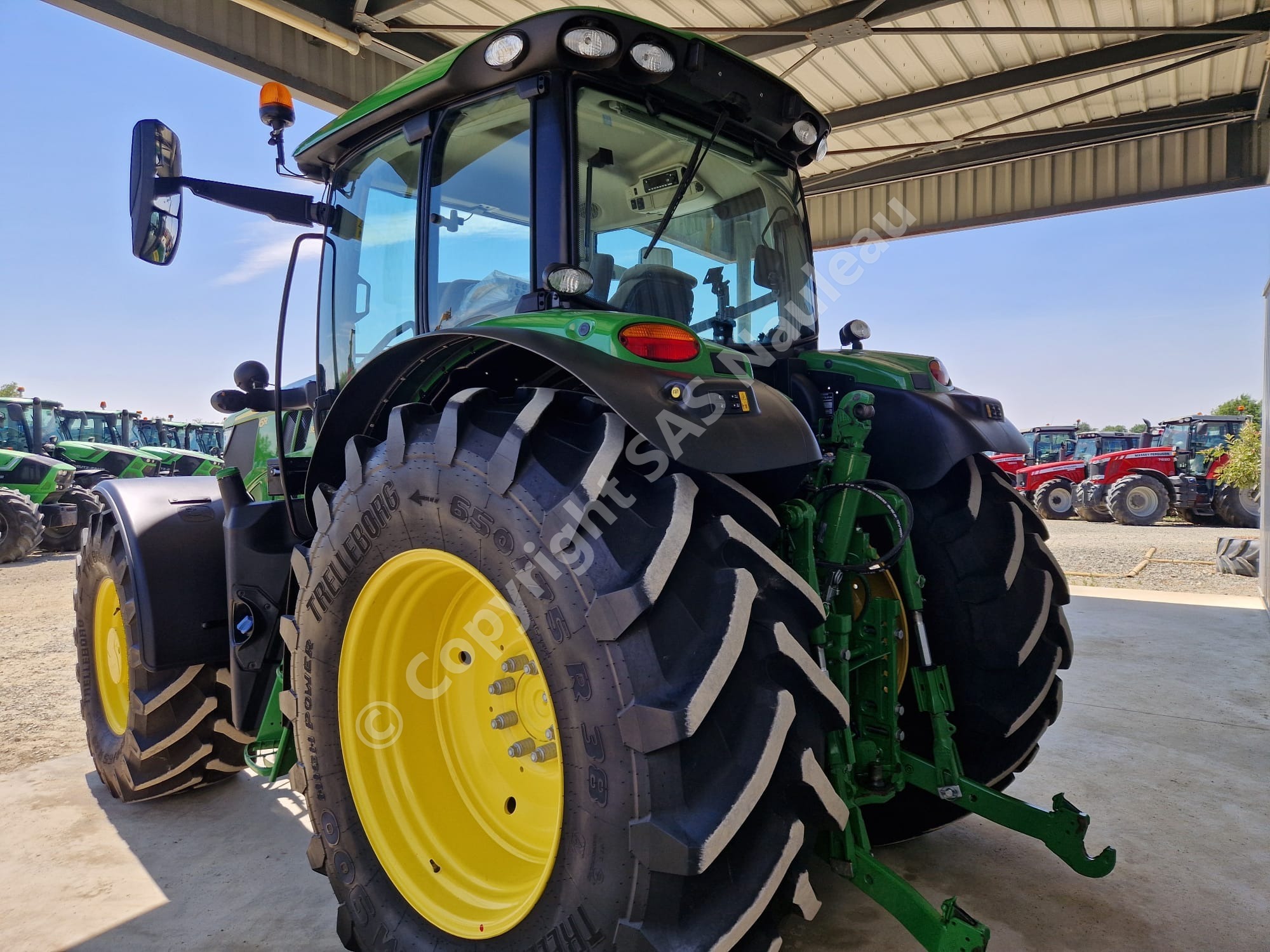 JOHN DEERE 6R185
