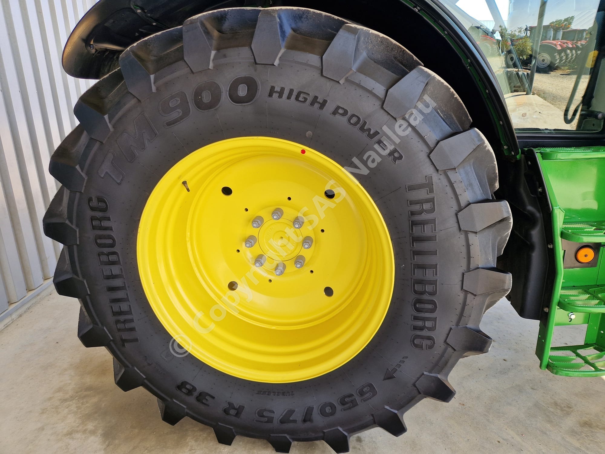 JOHN DEERE 6R185