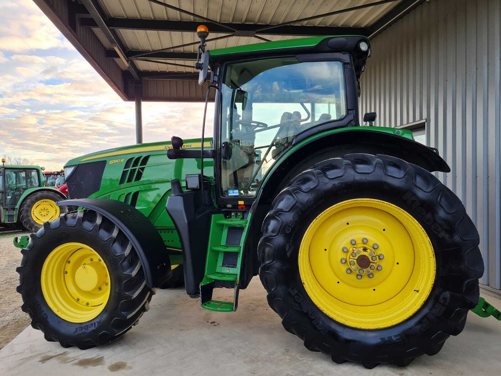 JOHN DEERE 6190R AUTOPOWER