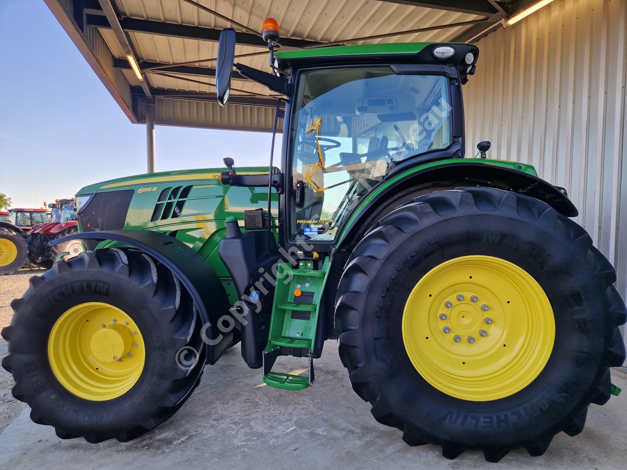 JOHN DEERE 6195R