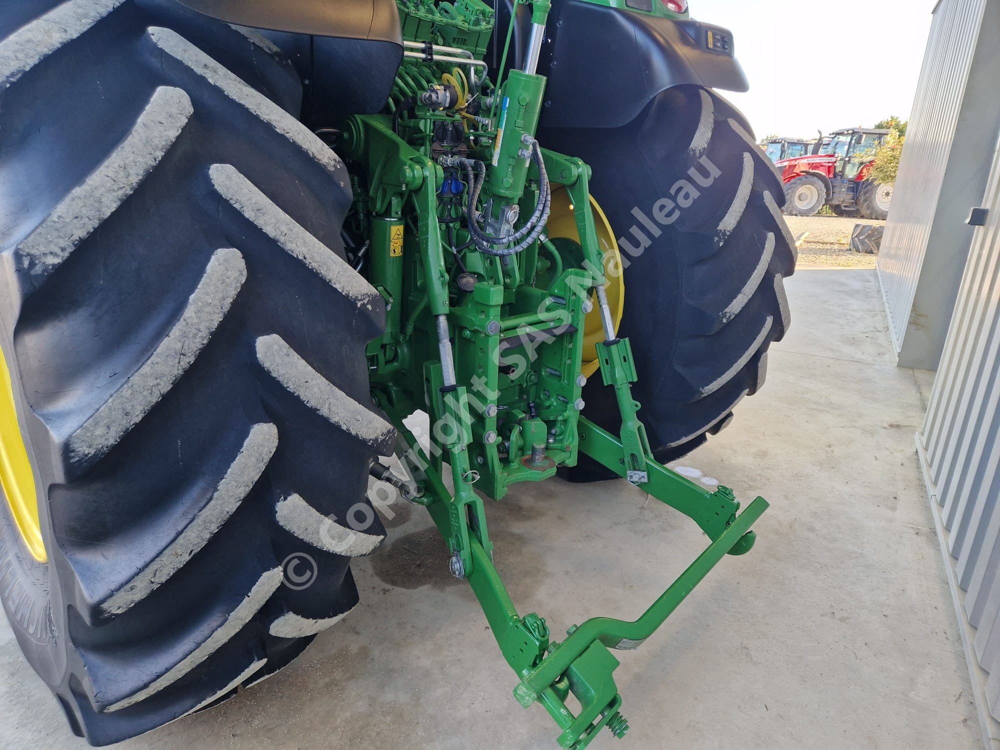 JOHN DEERE 6195R