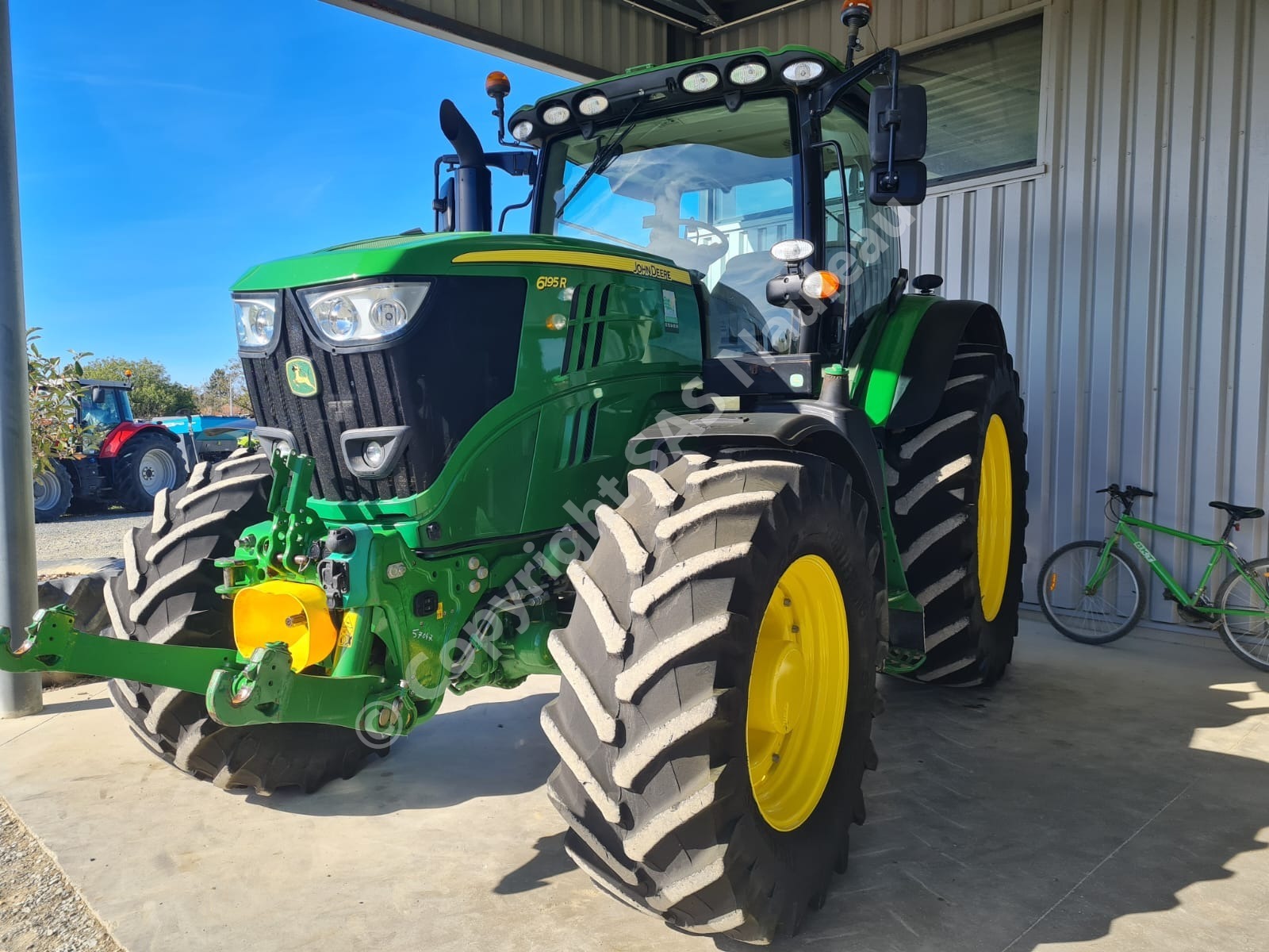 JOHN DEERE 6195R