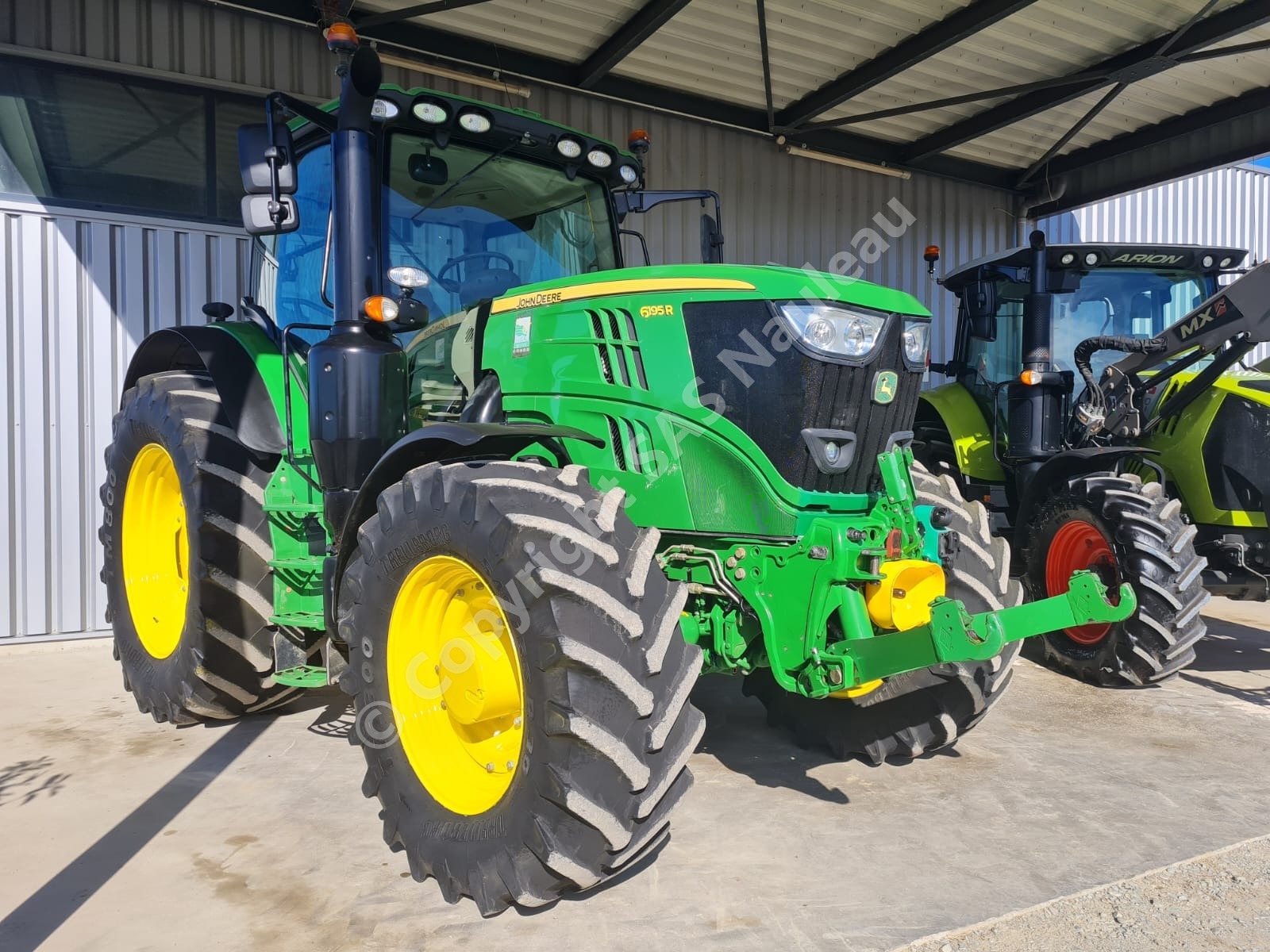 JOHN DEERE 6195R
