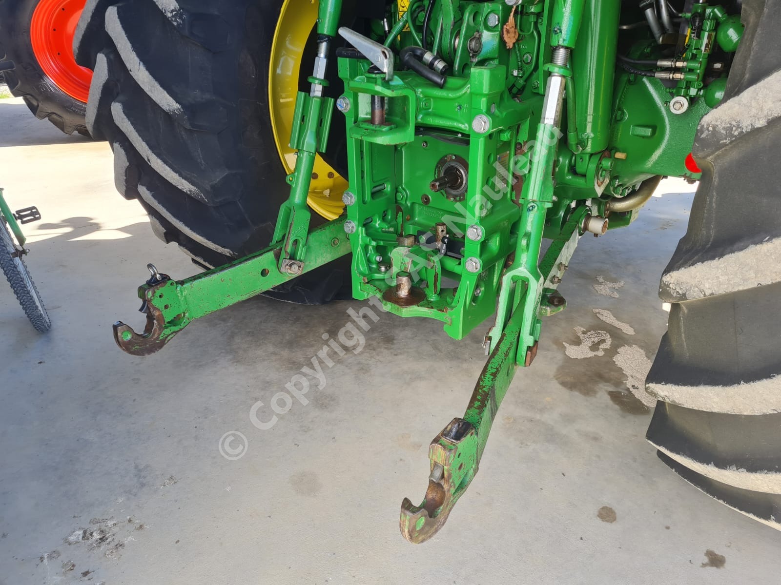 JOHN DEERE 6195R