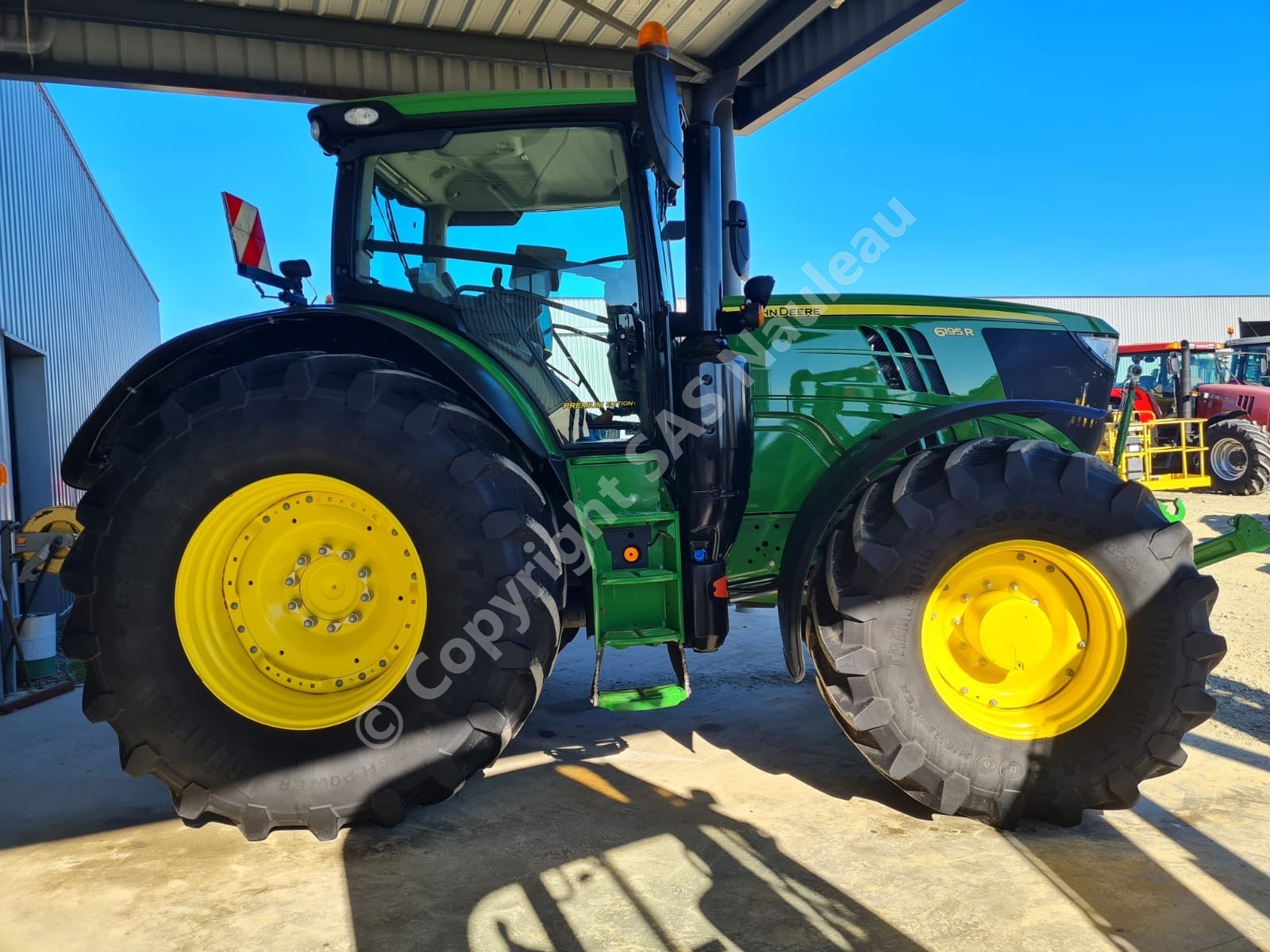 JOHN DEERE 6195R