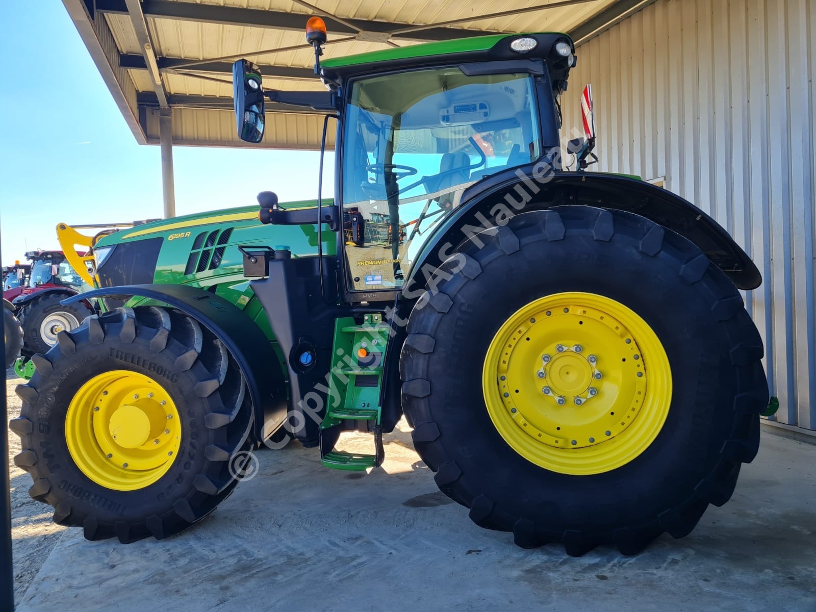 JOHN DEERE 6195R