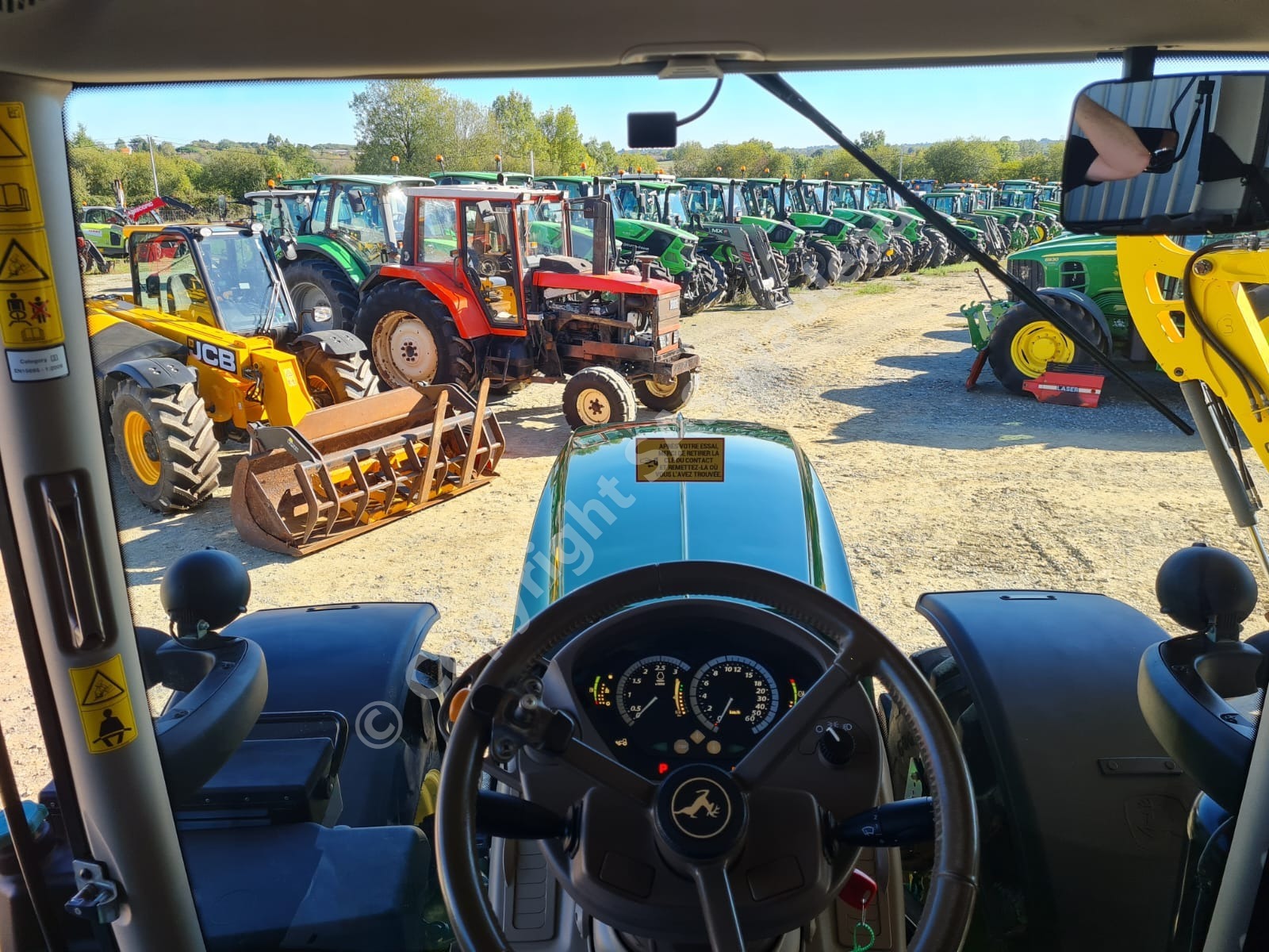 JOHN DEERE 6195R