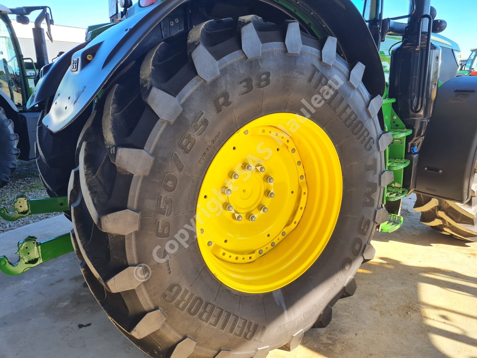 JOHN DEERE 6195R