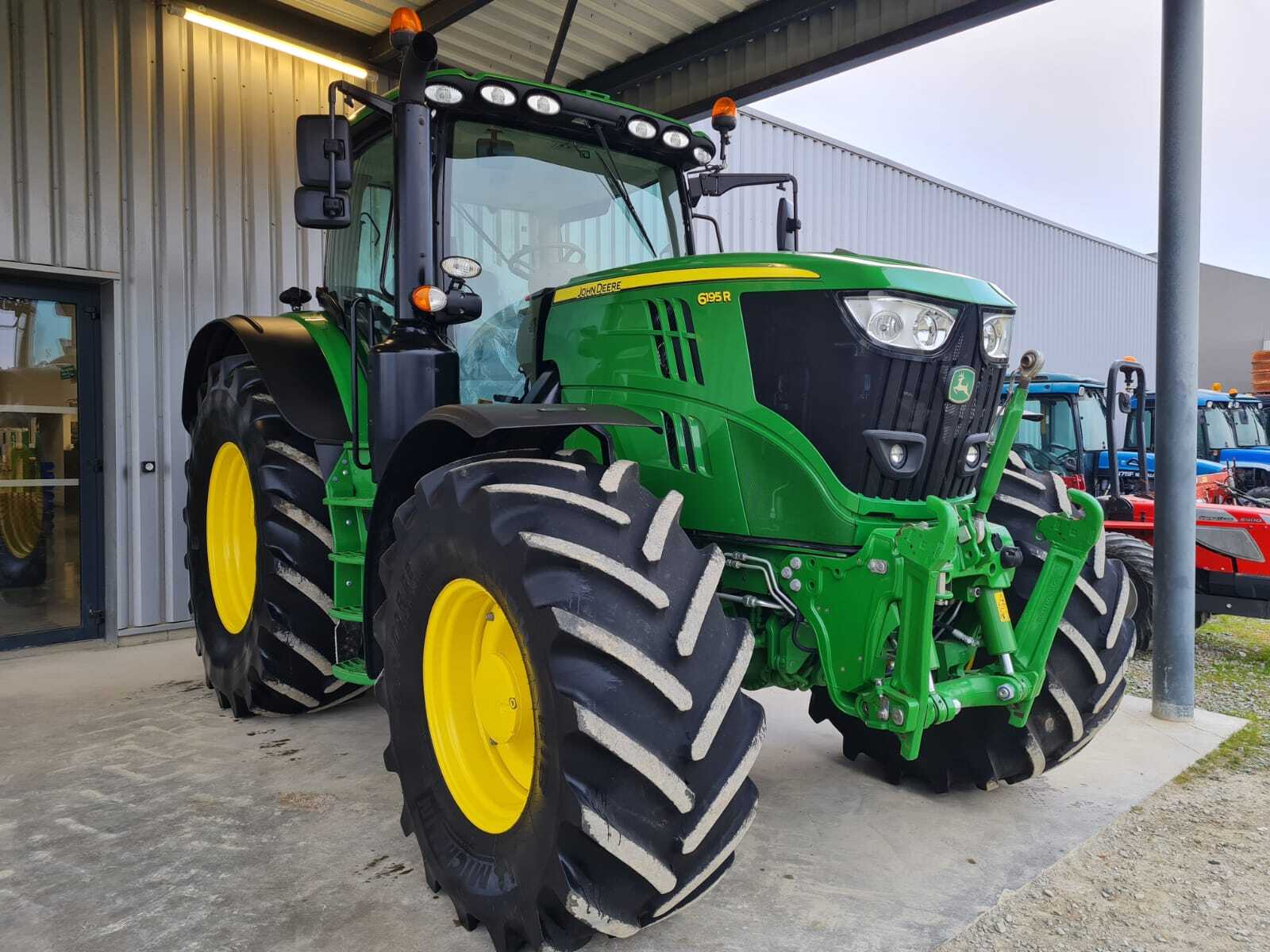JOHN DEERE 6195R