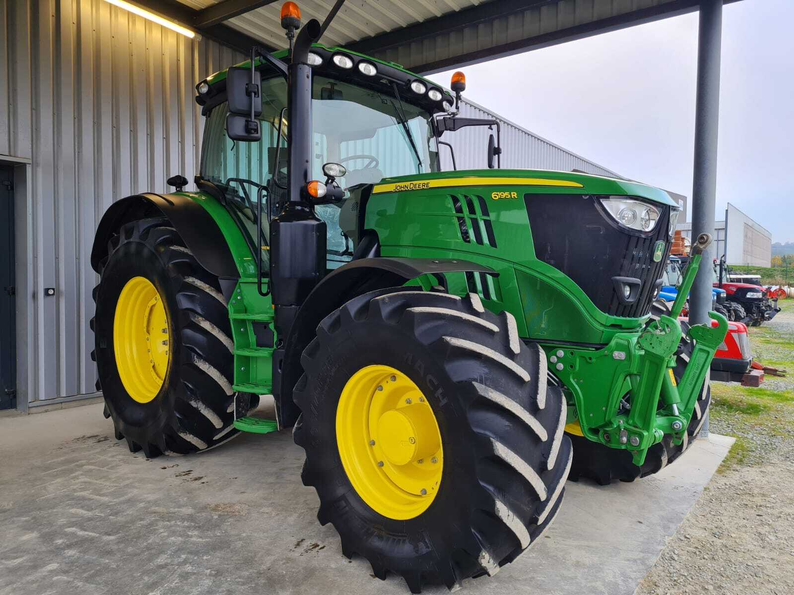 JOHN DEERE 6195R