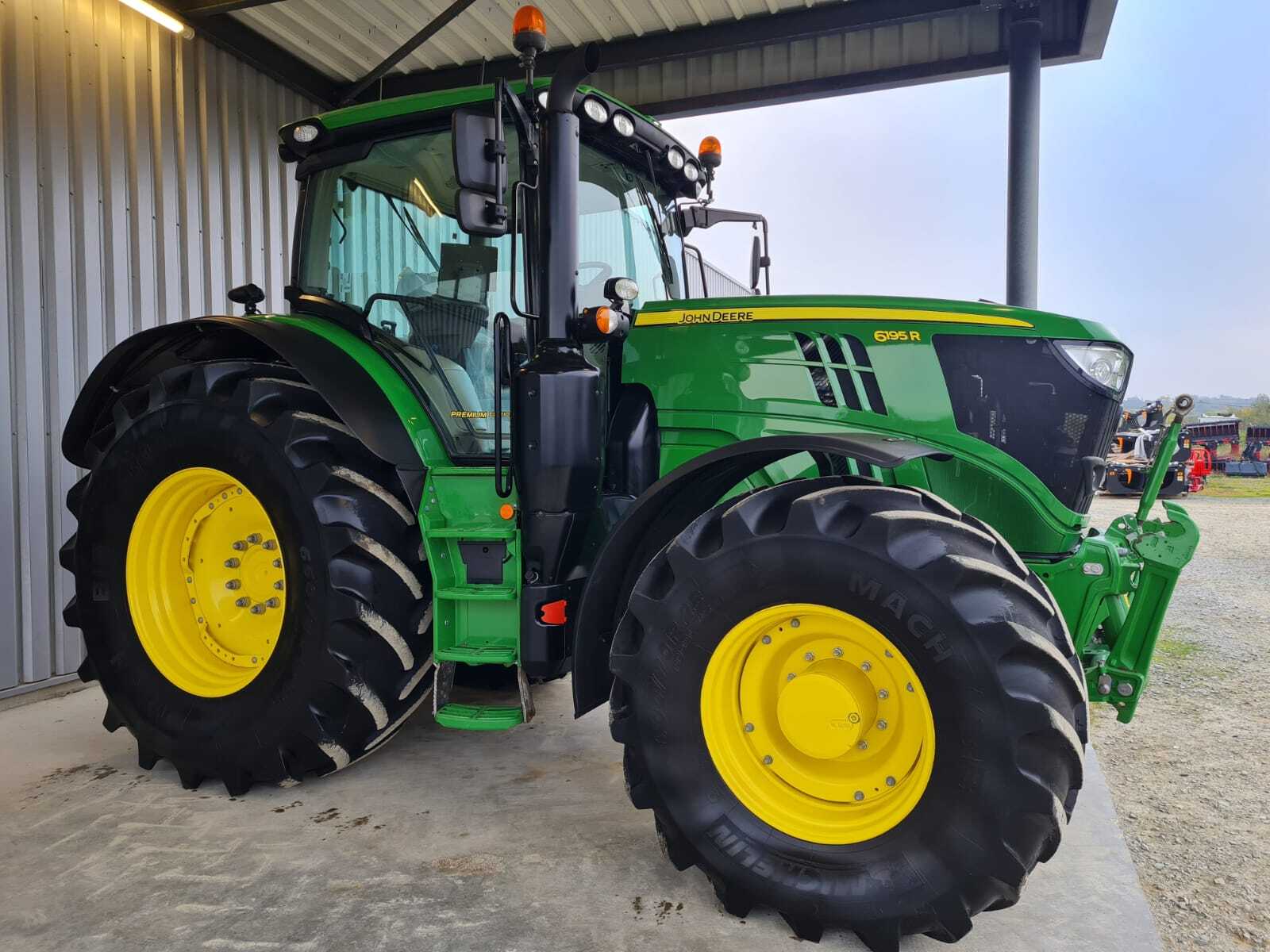 JOHN DEERE 6195R
