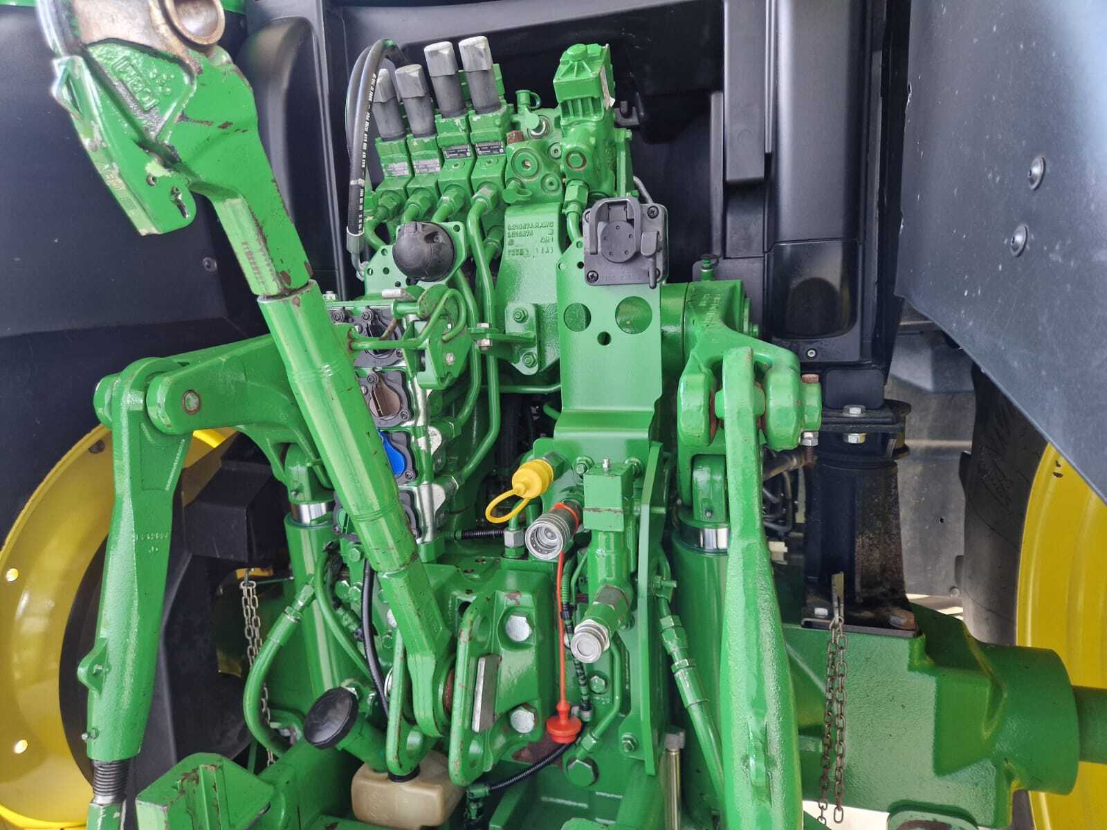 JOHN DEERE 6195R
