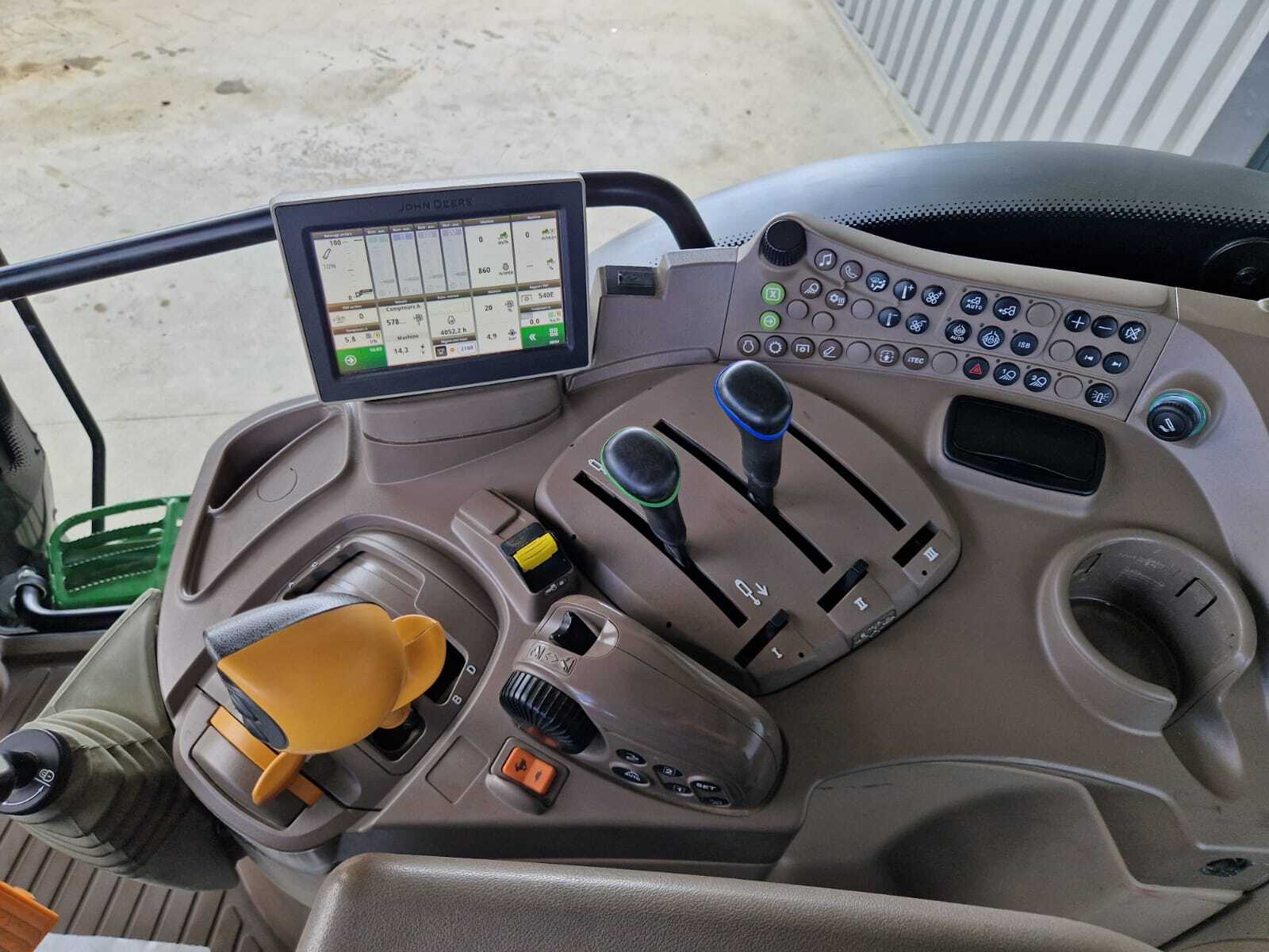 JOHN DEERE 6195R