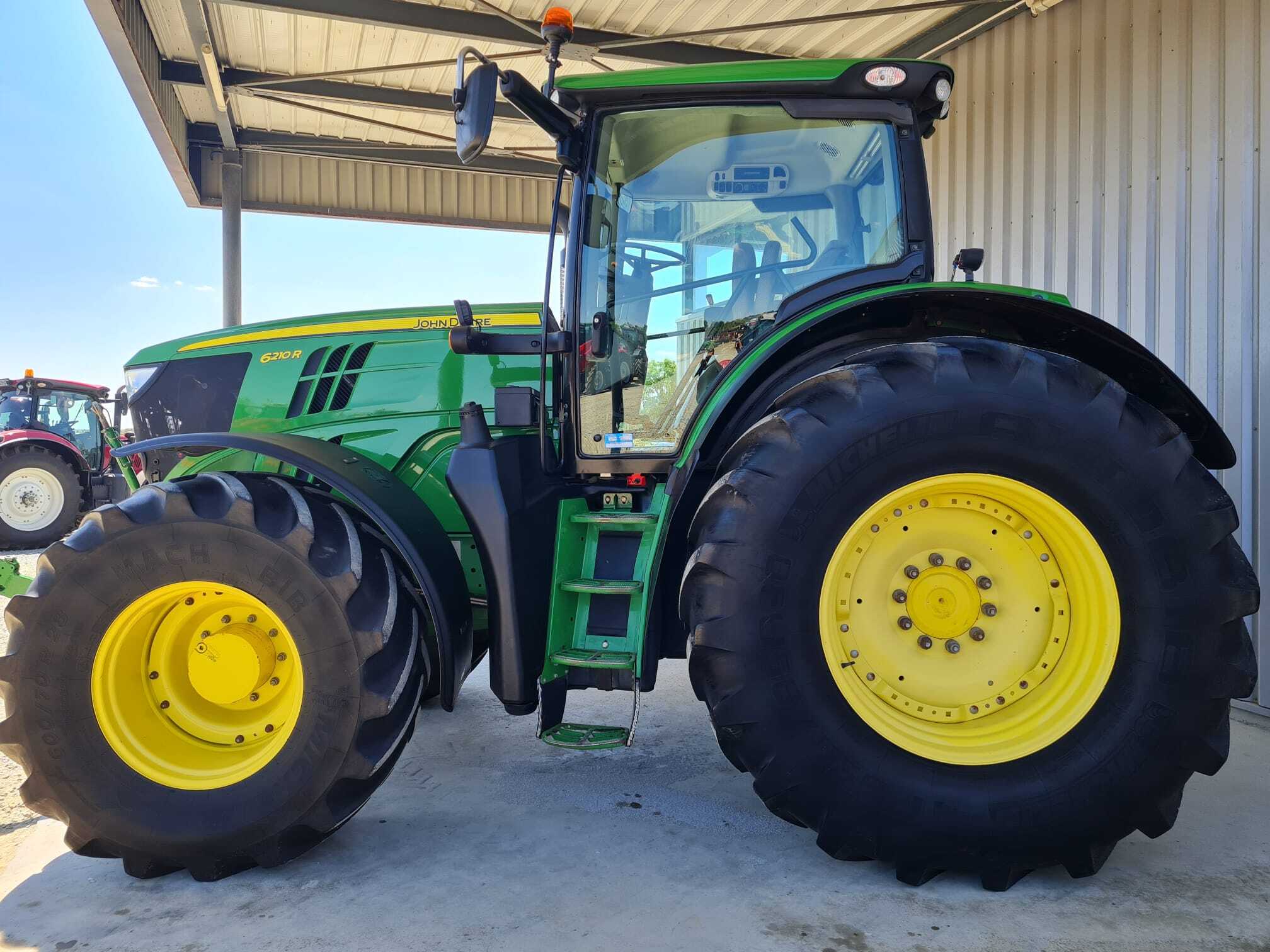 JOHN DEERE 6210R AP