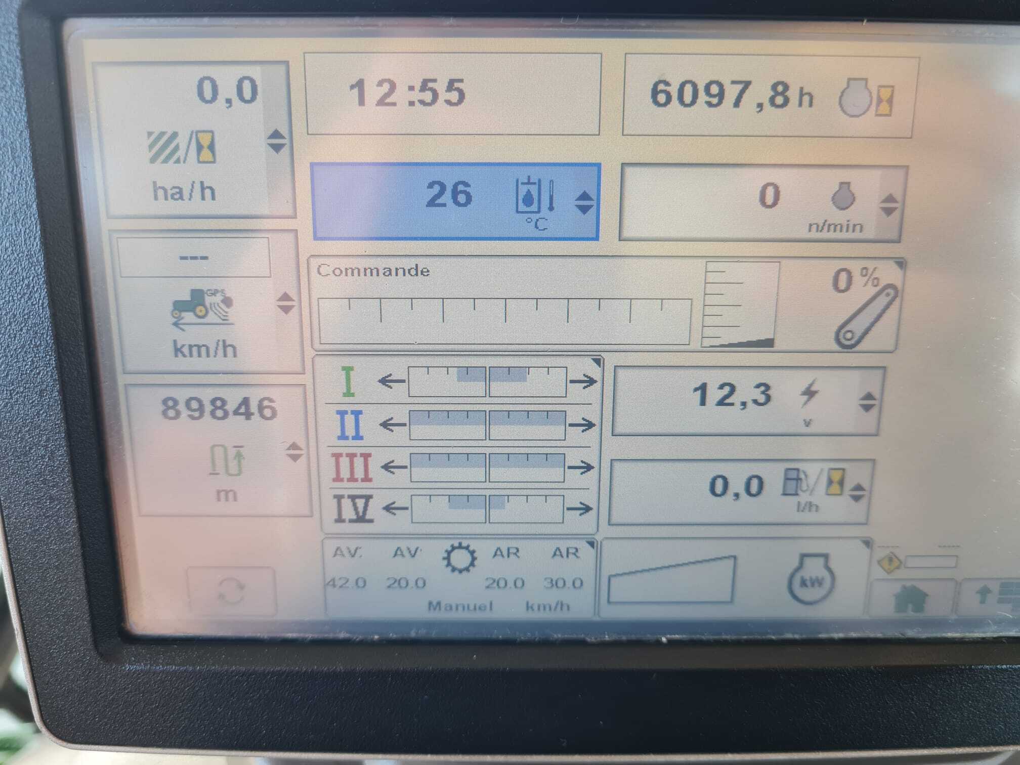 JOHN DEERE 6210R AP