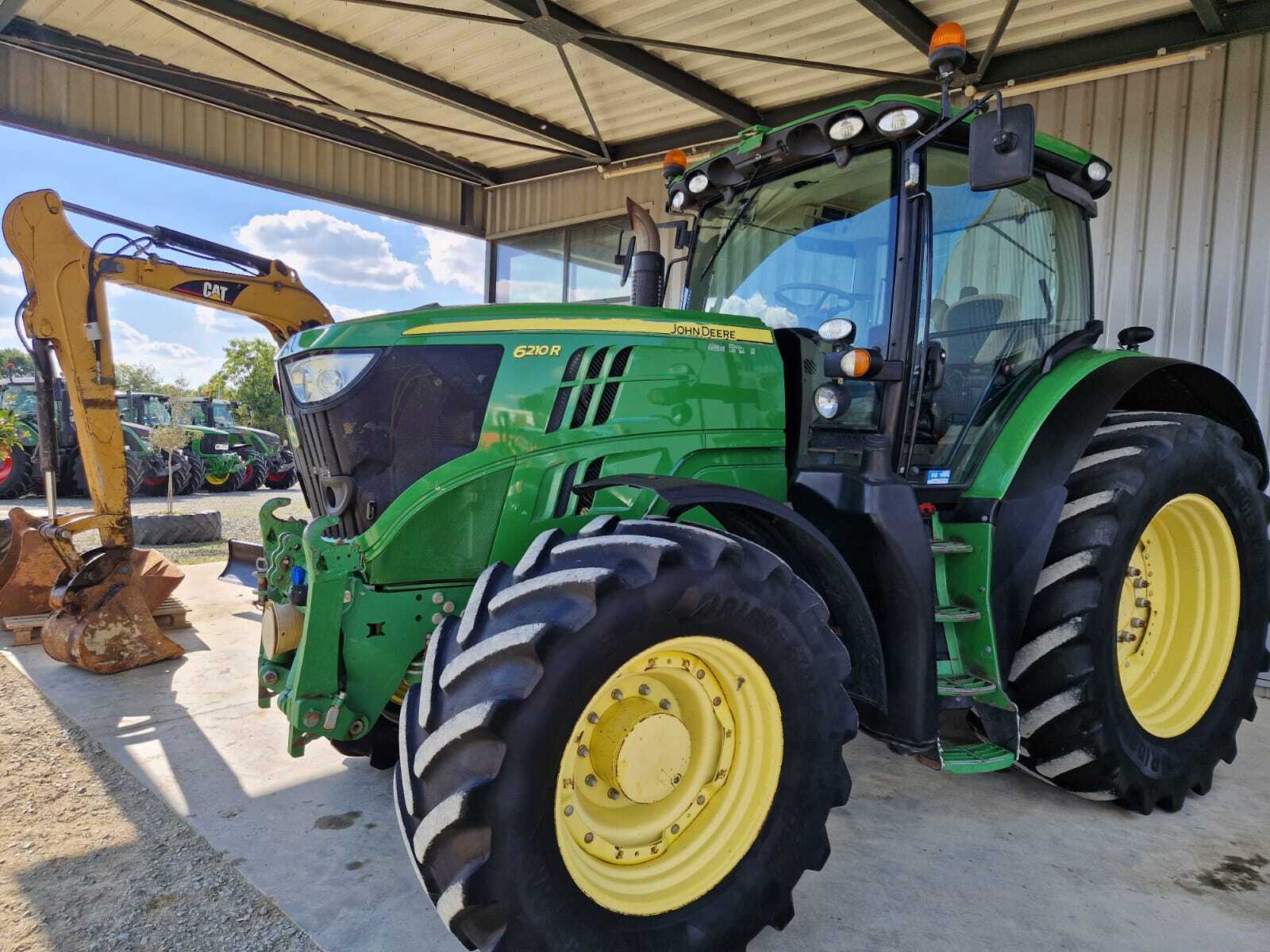 JOHN DEERE 6210R AP