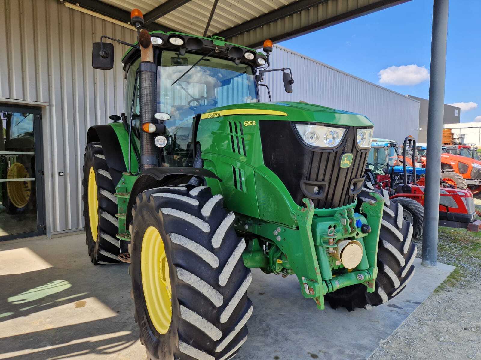 JOHN DEERE 6210R AP