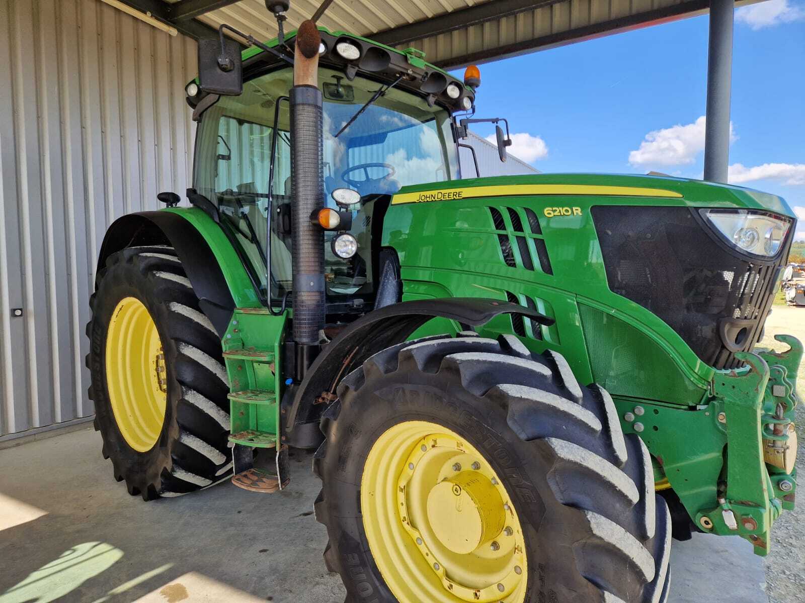 JOHN DEERE 6210R AP