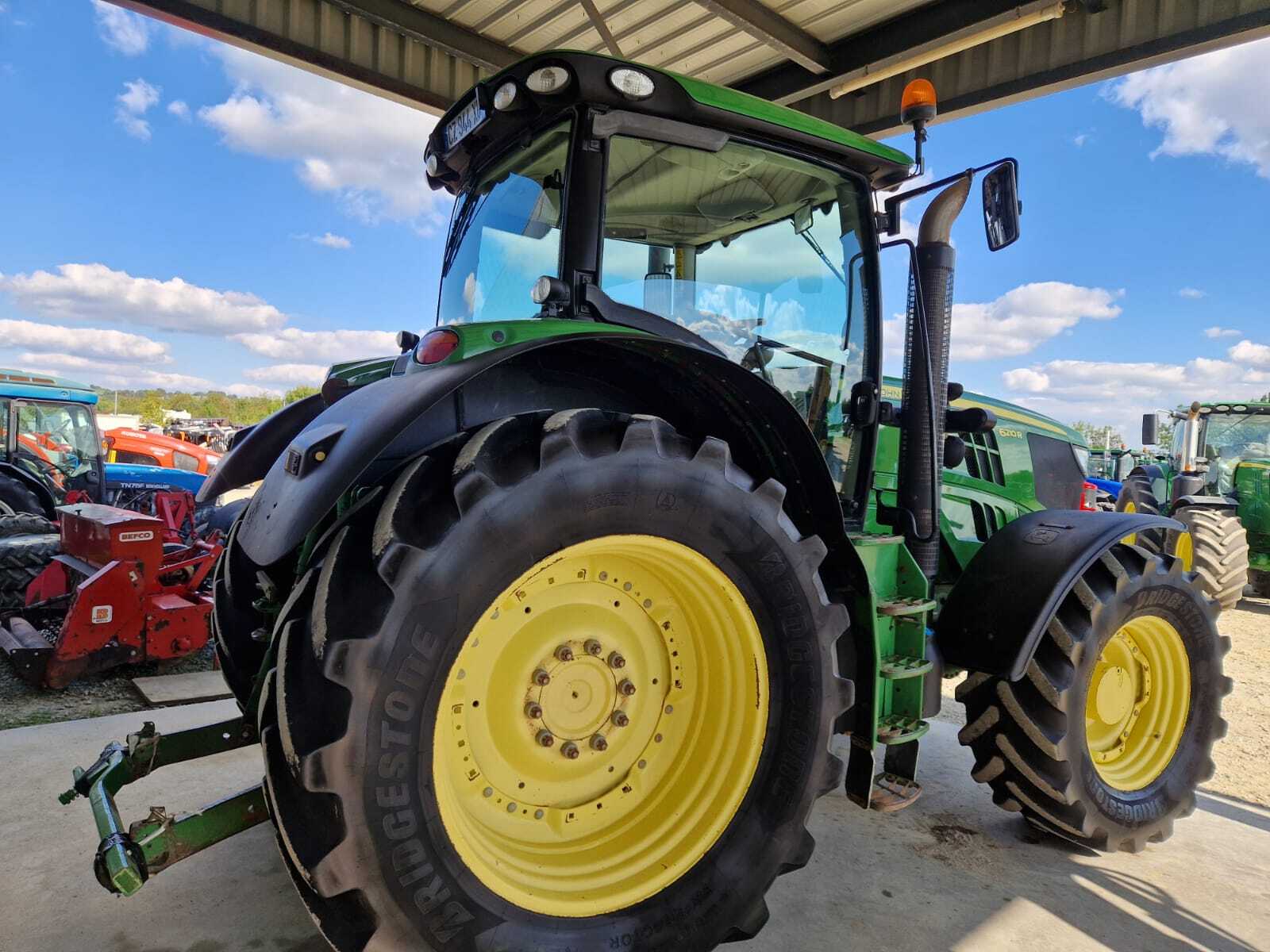 JOHN DEERE 6210R AP