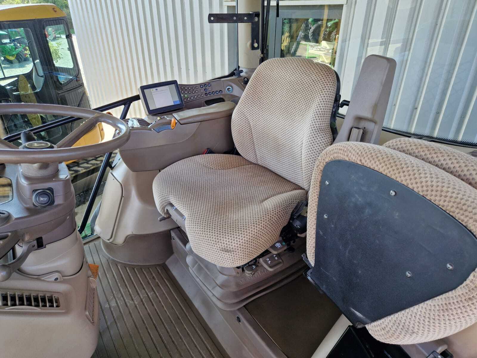 JOHN DEERE 6210R AP