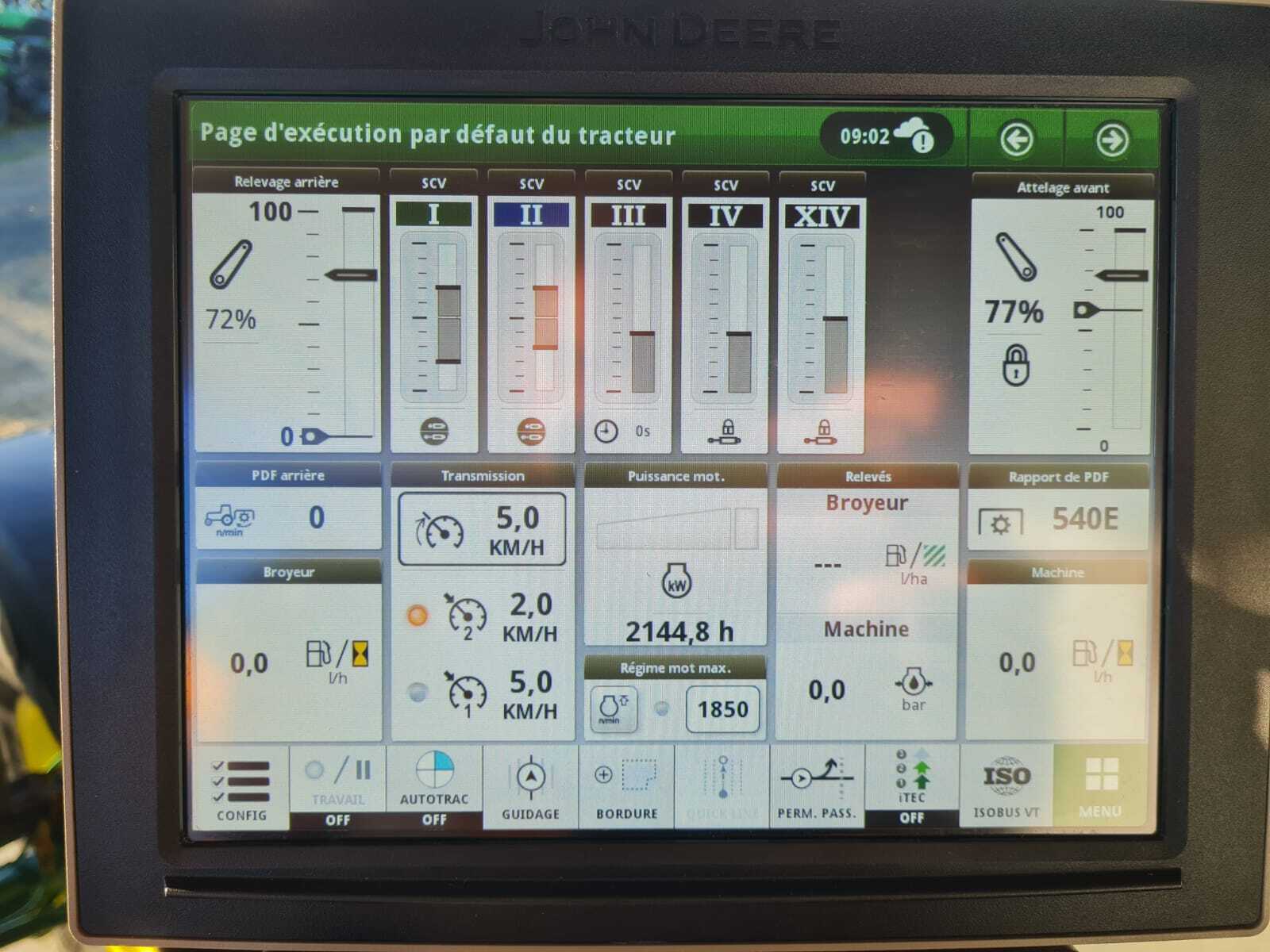 JOHN DEERE 6215R AP