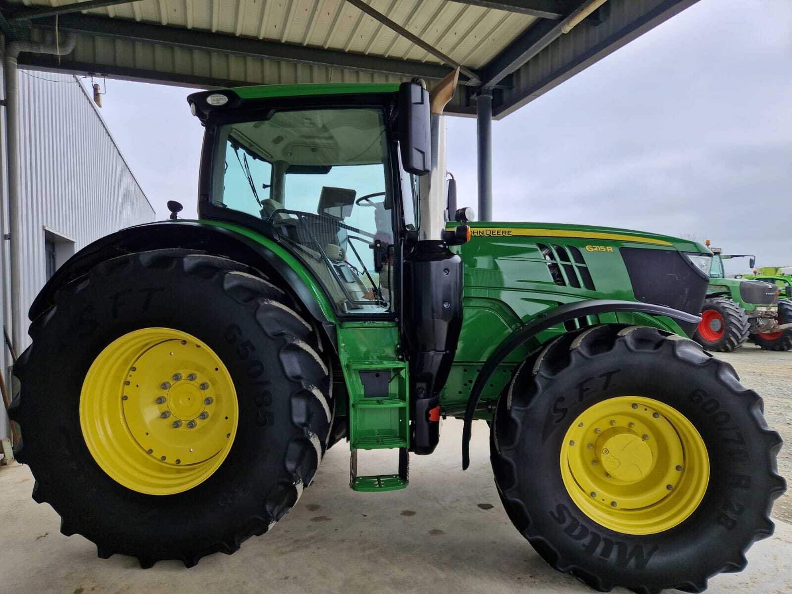 JOHN DEERE 6215R AUTOTRAC