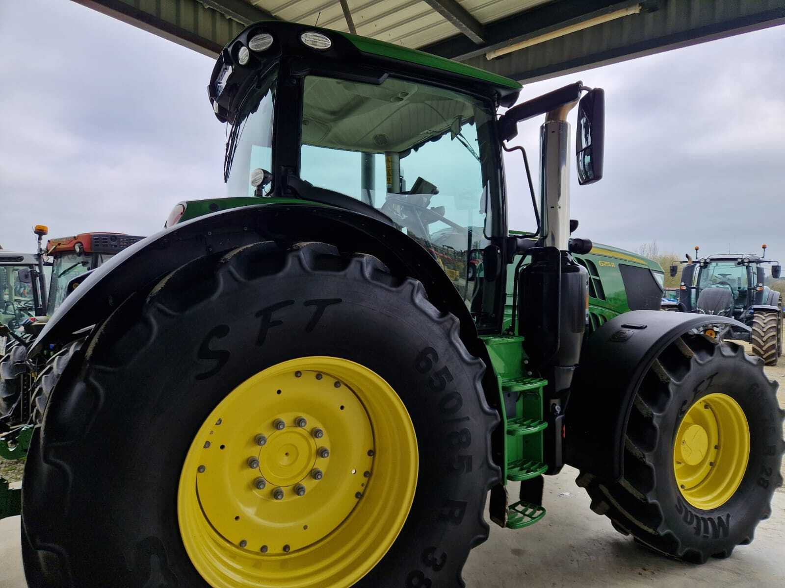 JOHN DEERE 6215R AUTOTRAC