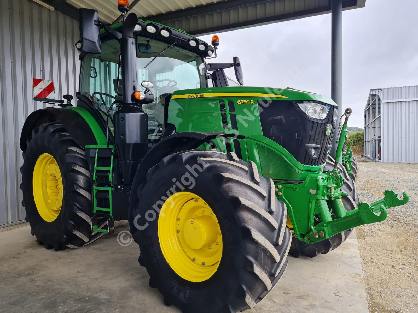 JOHN DEERE 6250R