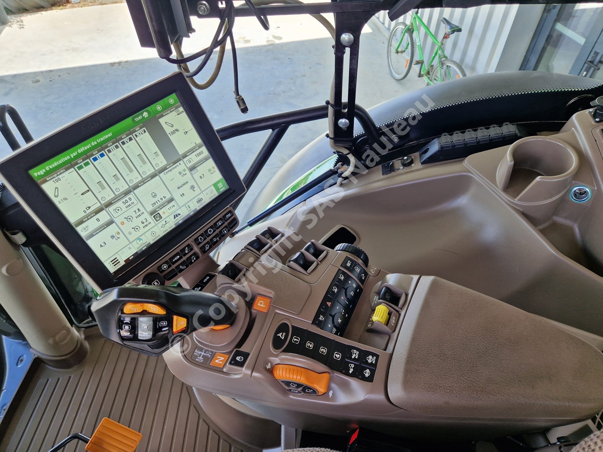 JOHN DEERE 6250R