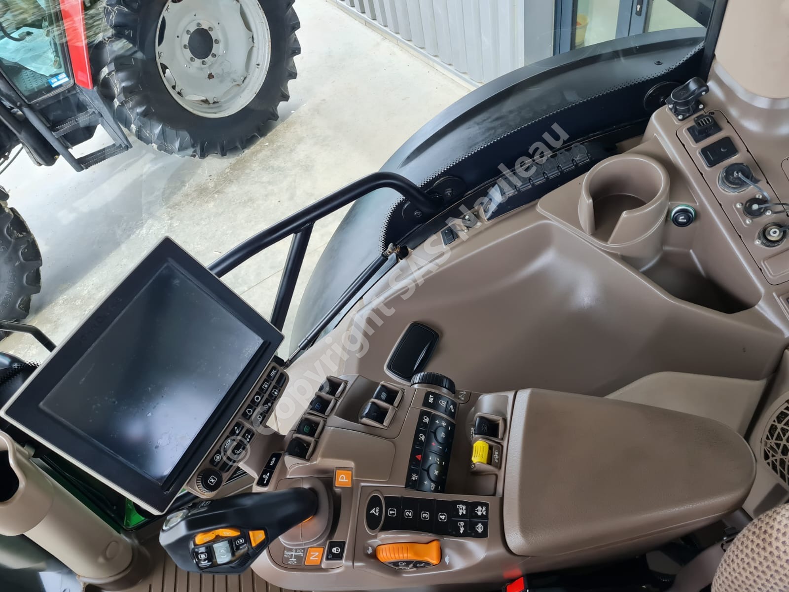 JOHN DEERE 6250R
