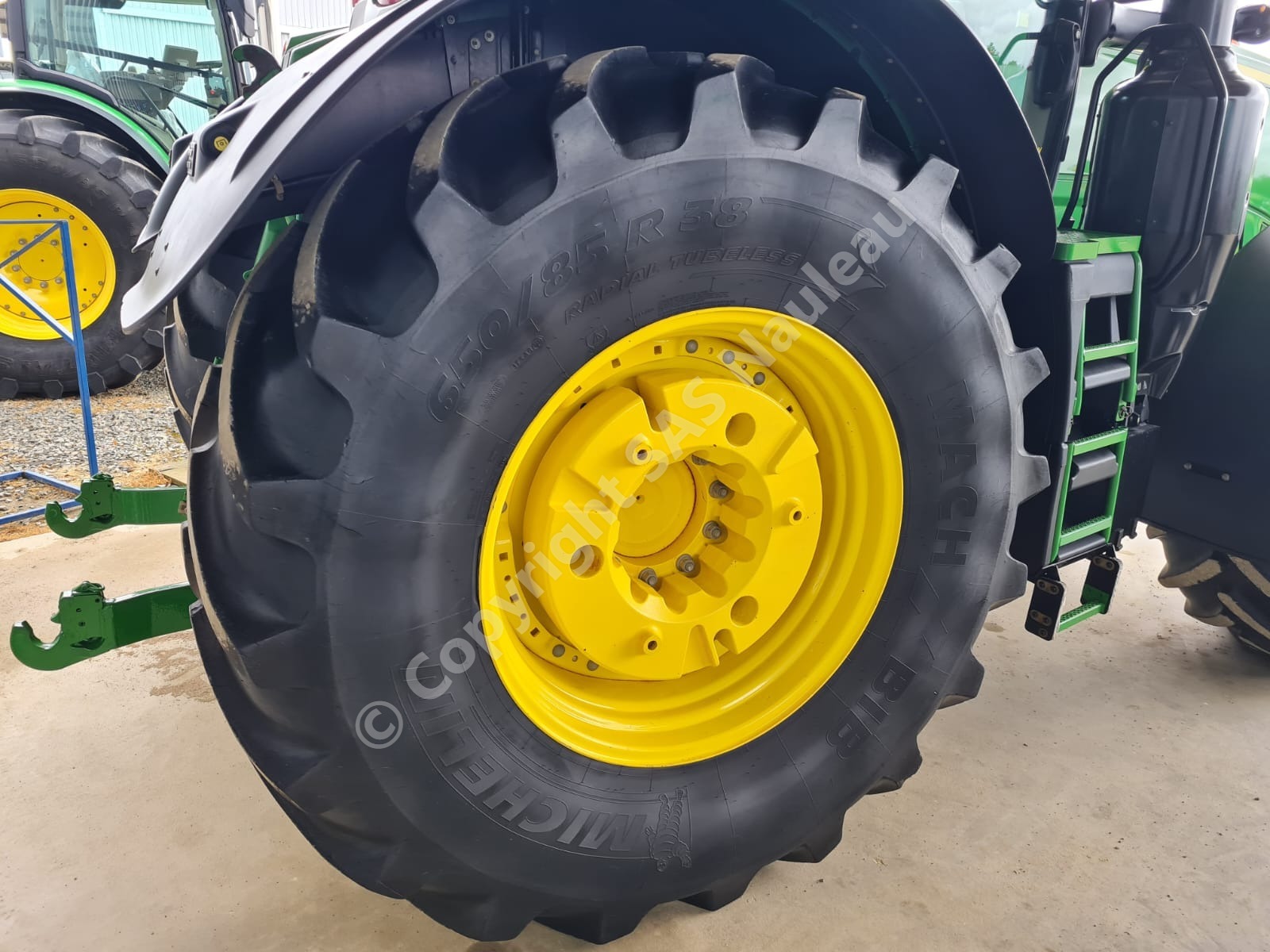 JOHN DEERE 6250R