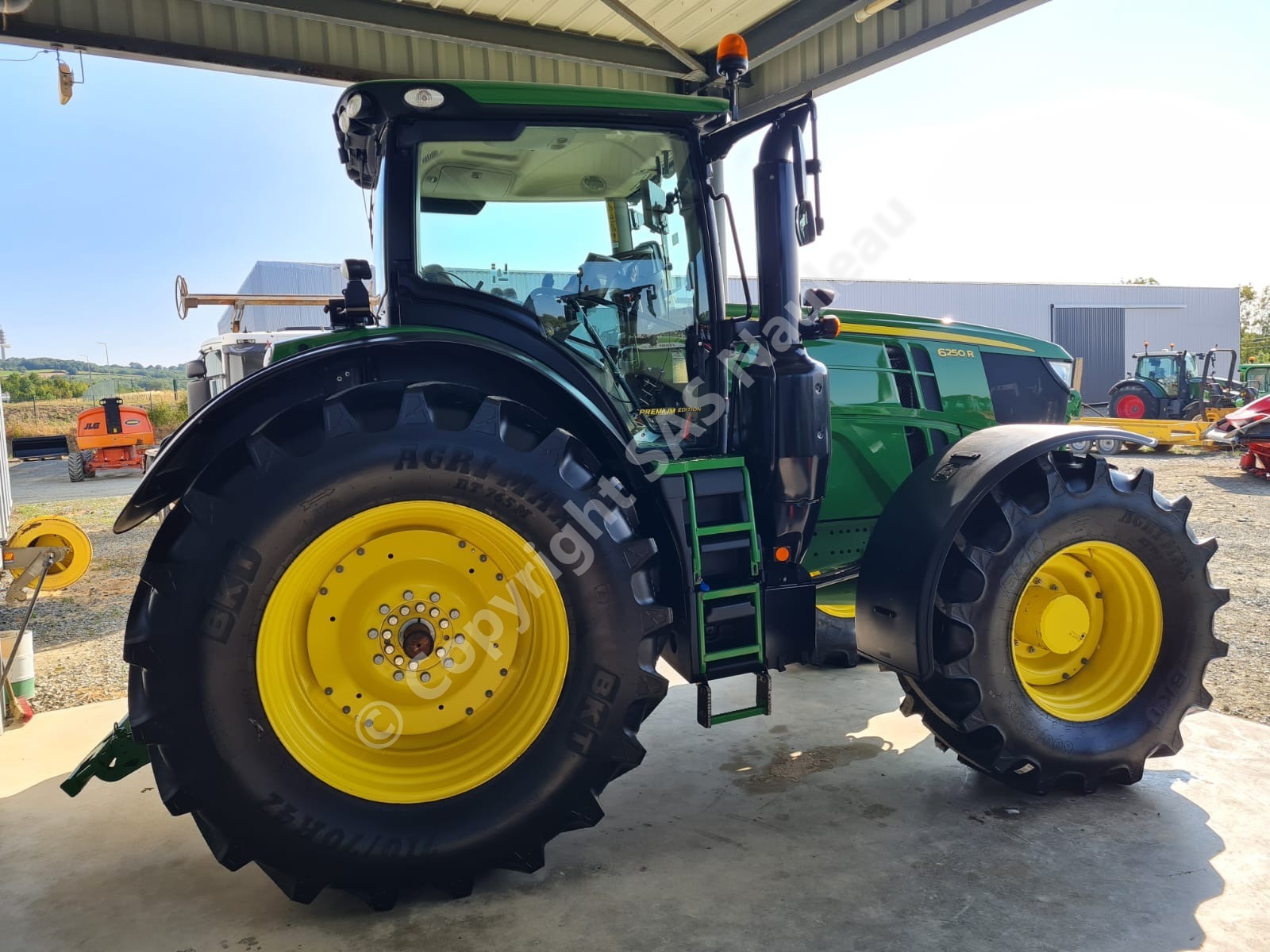 JOHN DEERE 6250R