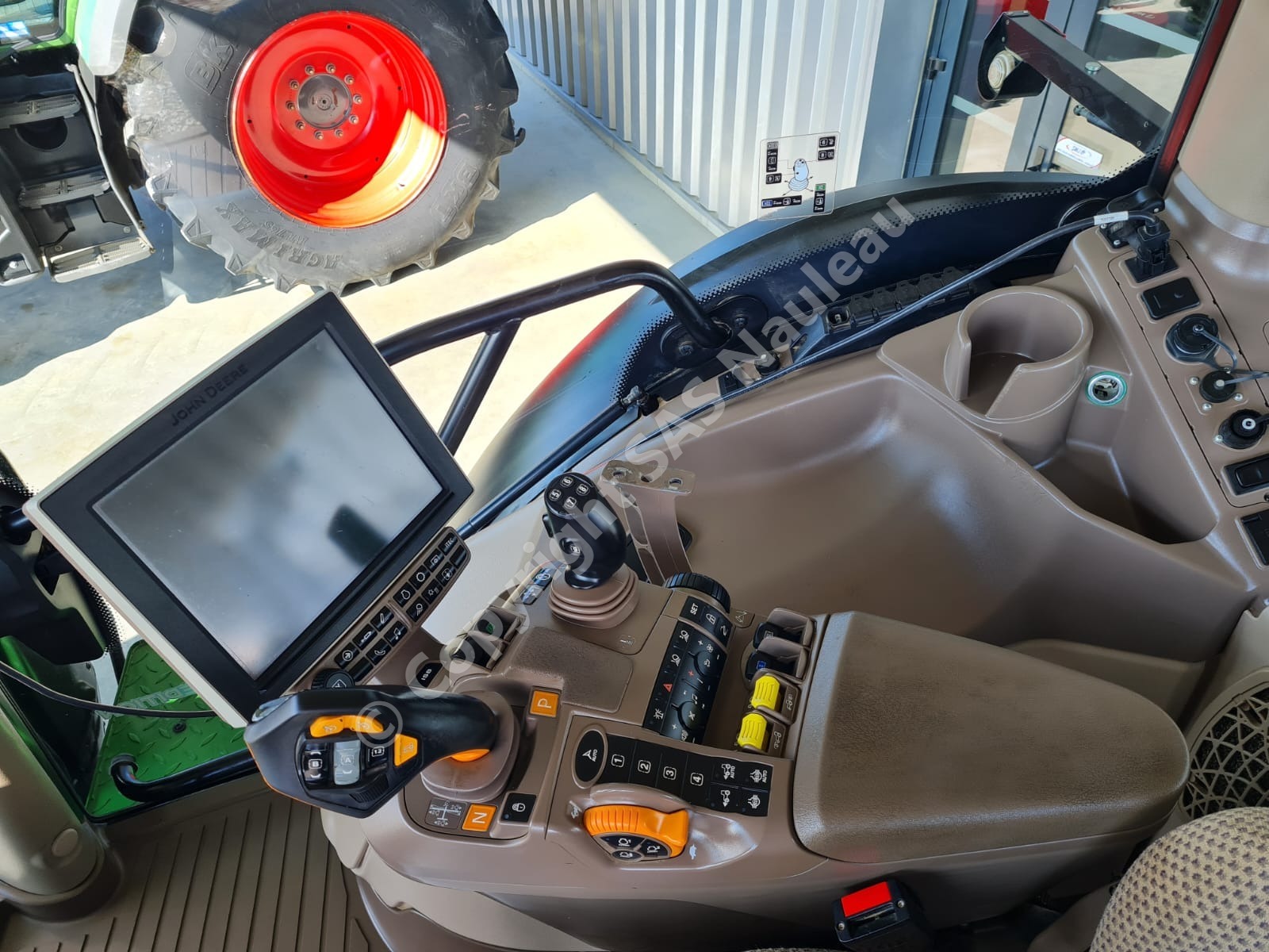 JOHN DEERE 6250R