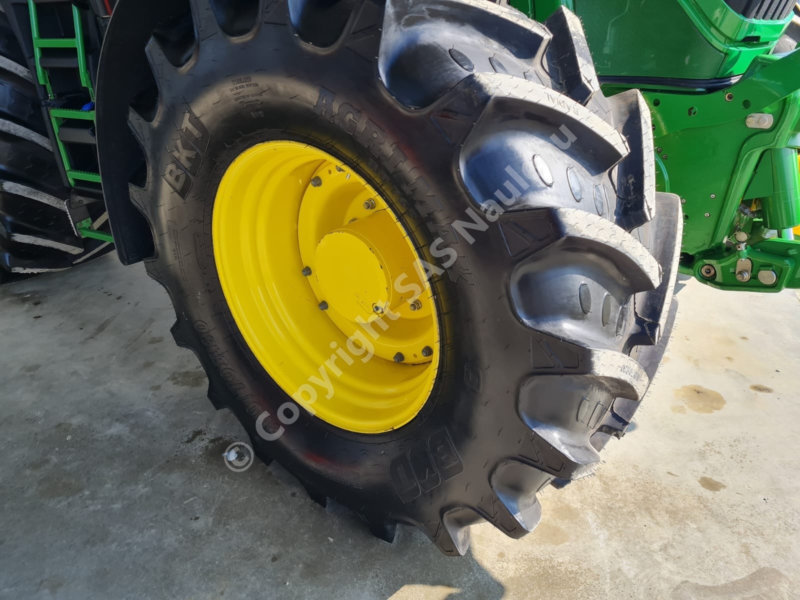 JOHN DEERE 6250R