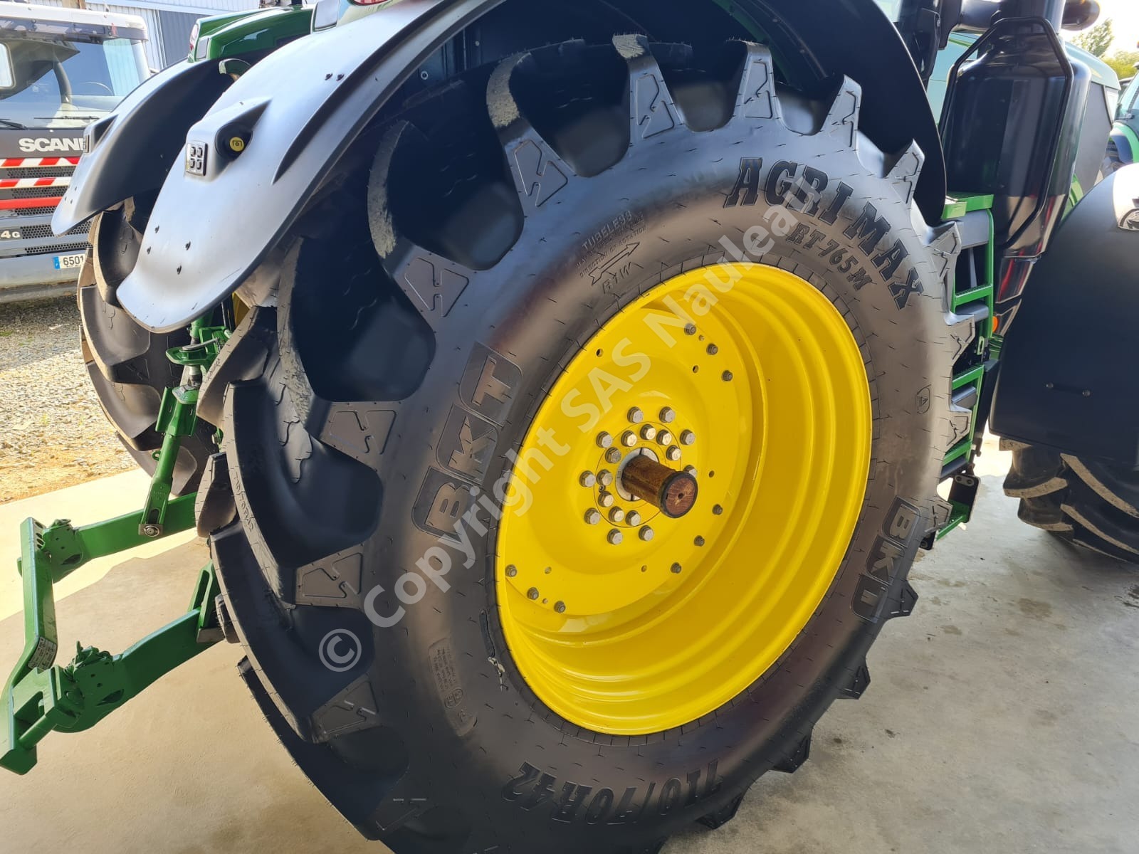 JOHN DEERE 6250R