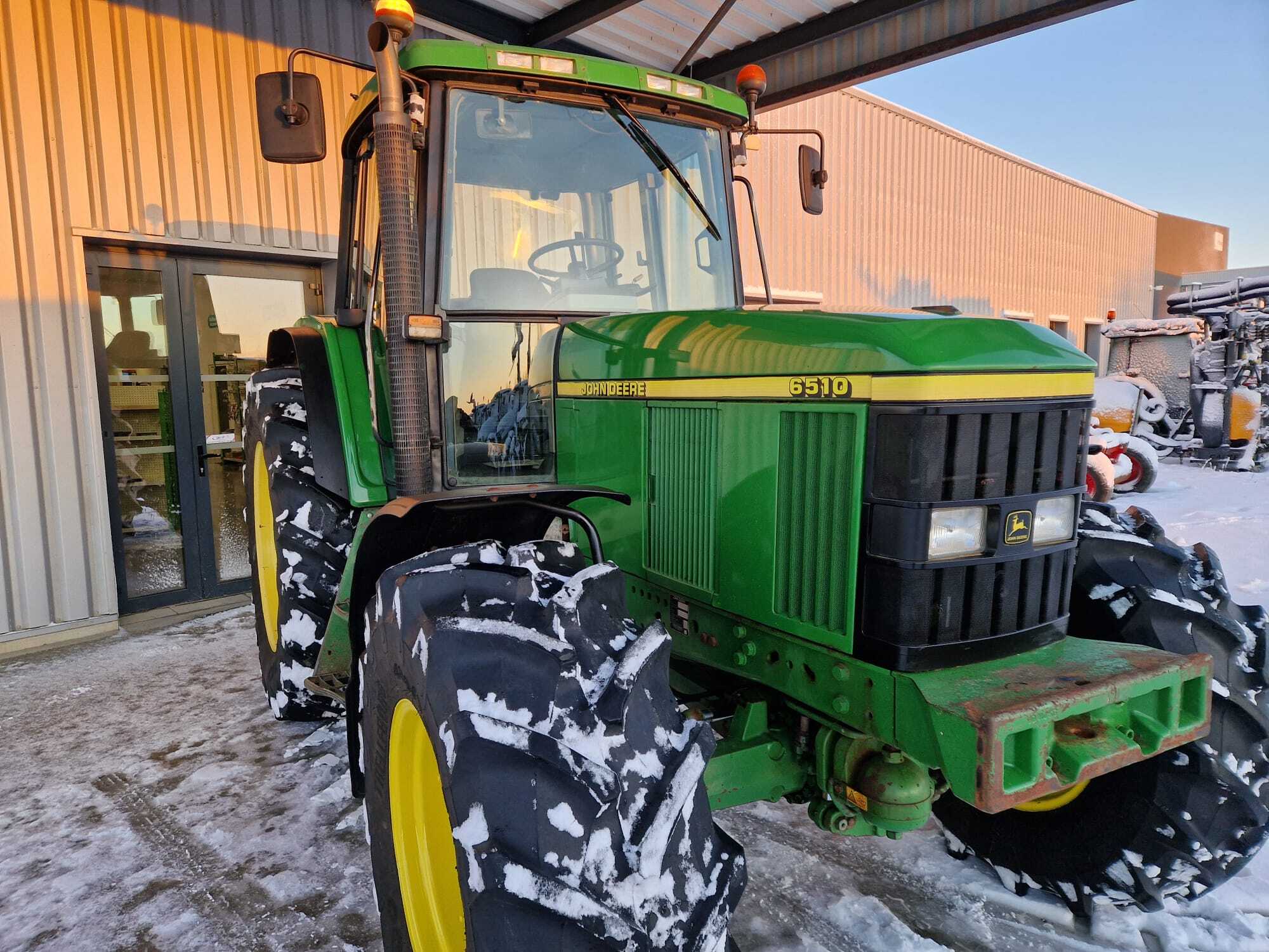 JOHN DEERE 6510