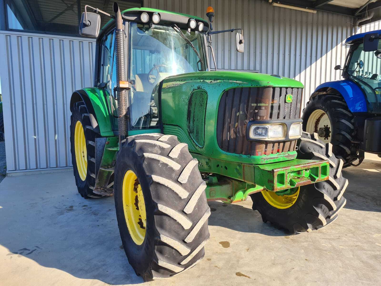 JOHN DEERE 6520