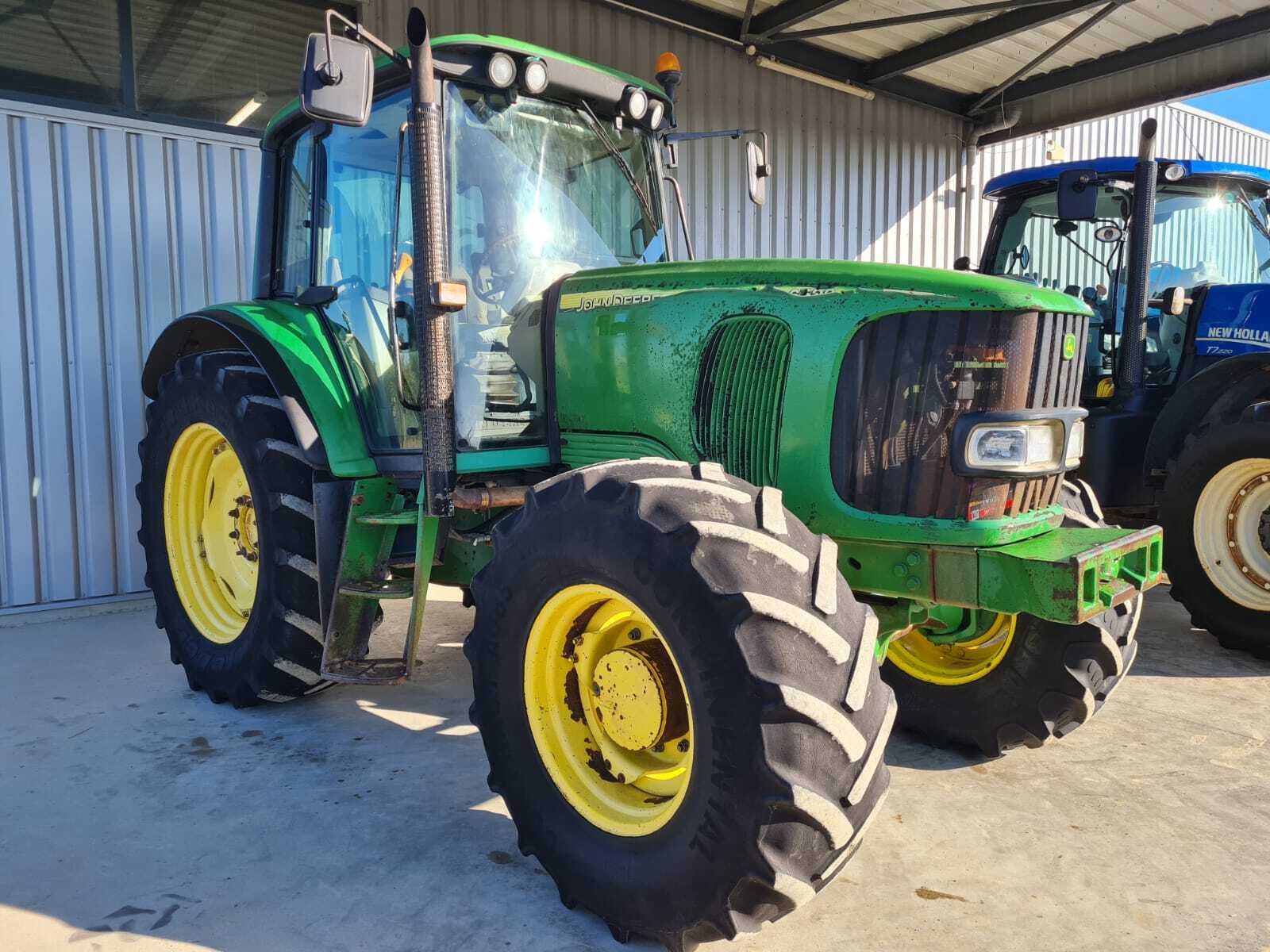 JOHN DEERE 6520