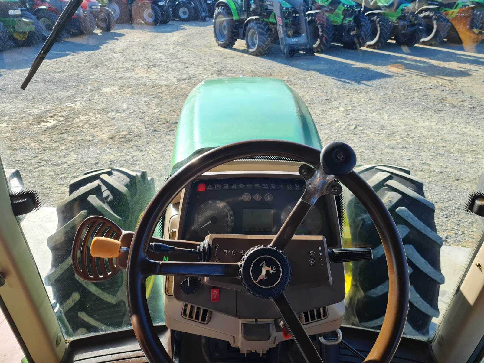 JOHN DEERE 6520