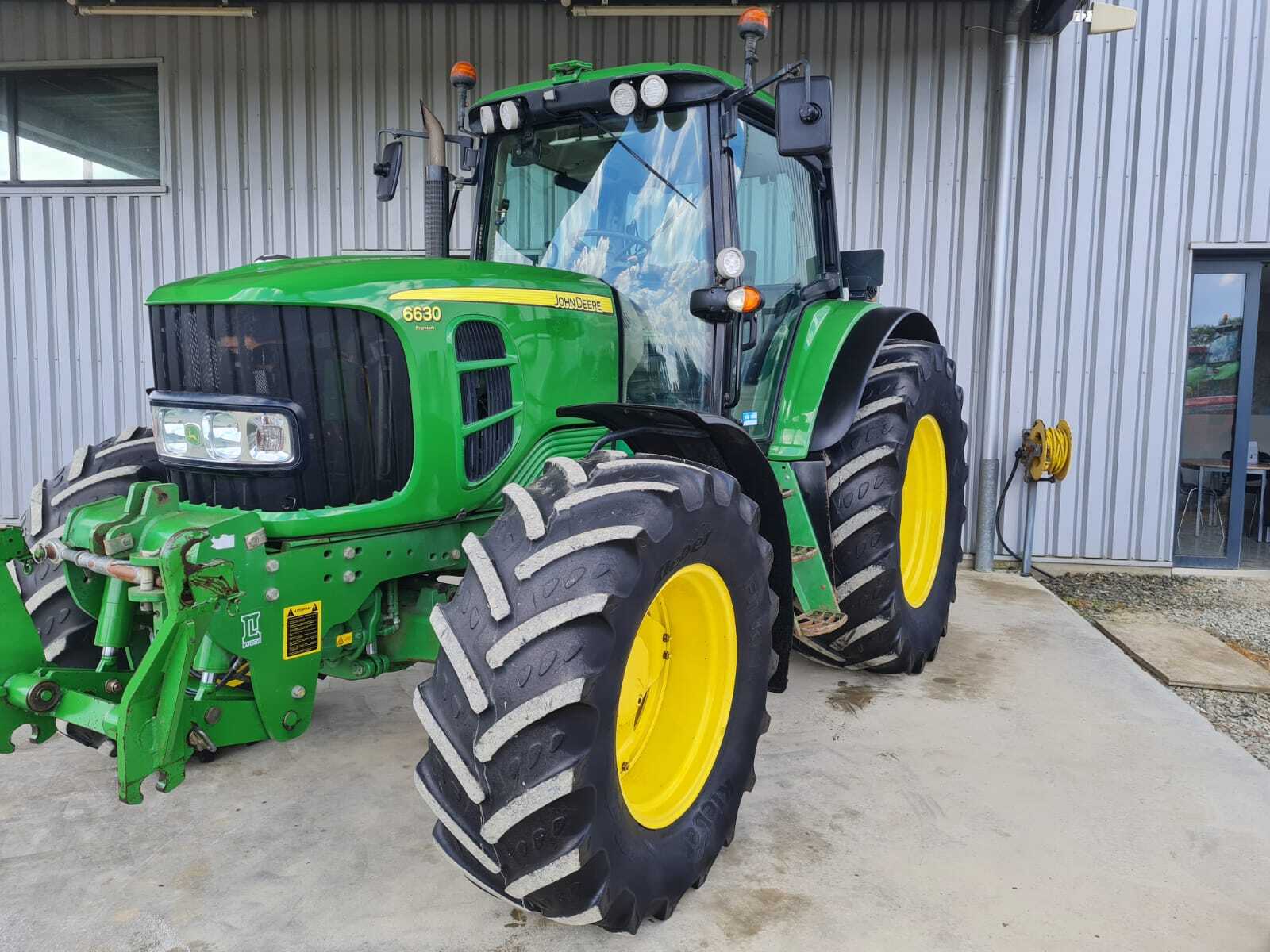 JOHN DEERE 6630 PREMIUM