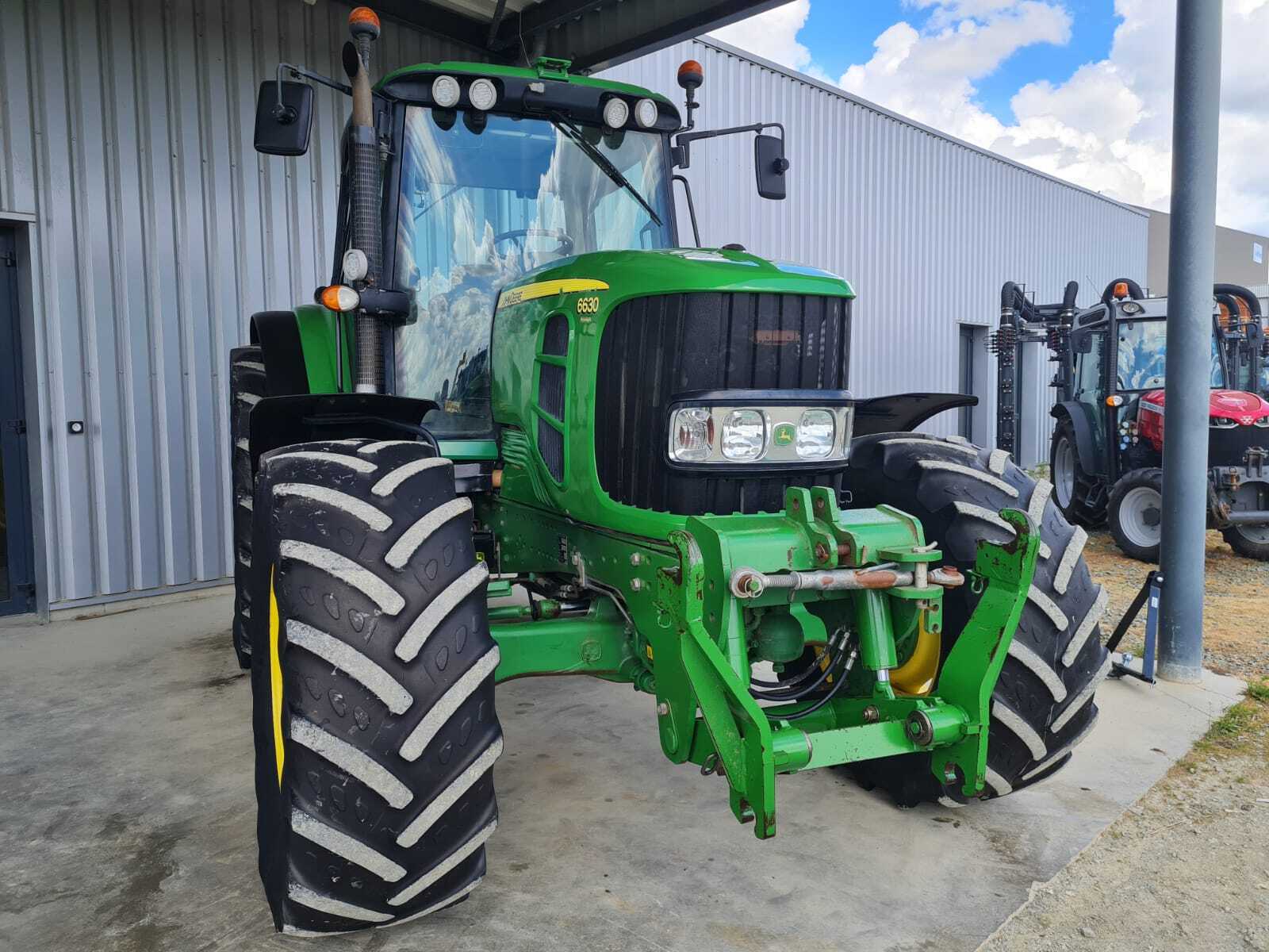 JOHN DEERE 6630 PREMIUM