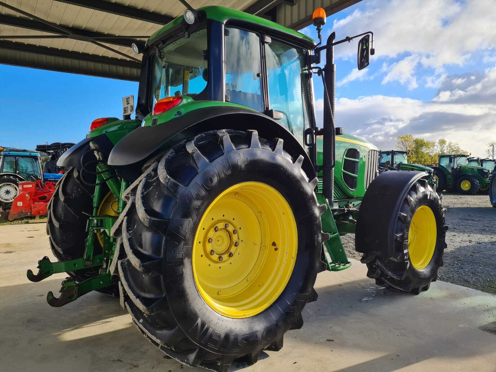 JOHN DEERE 6830