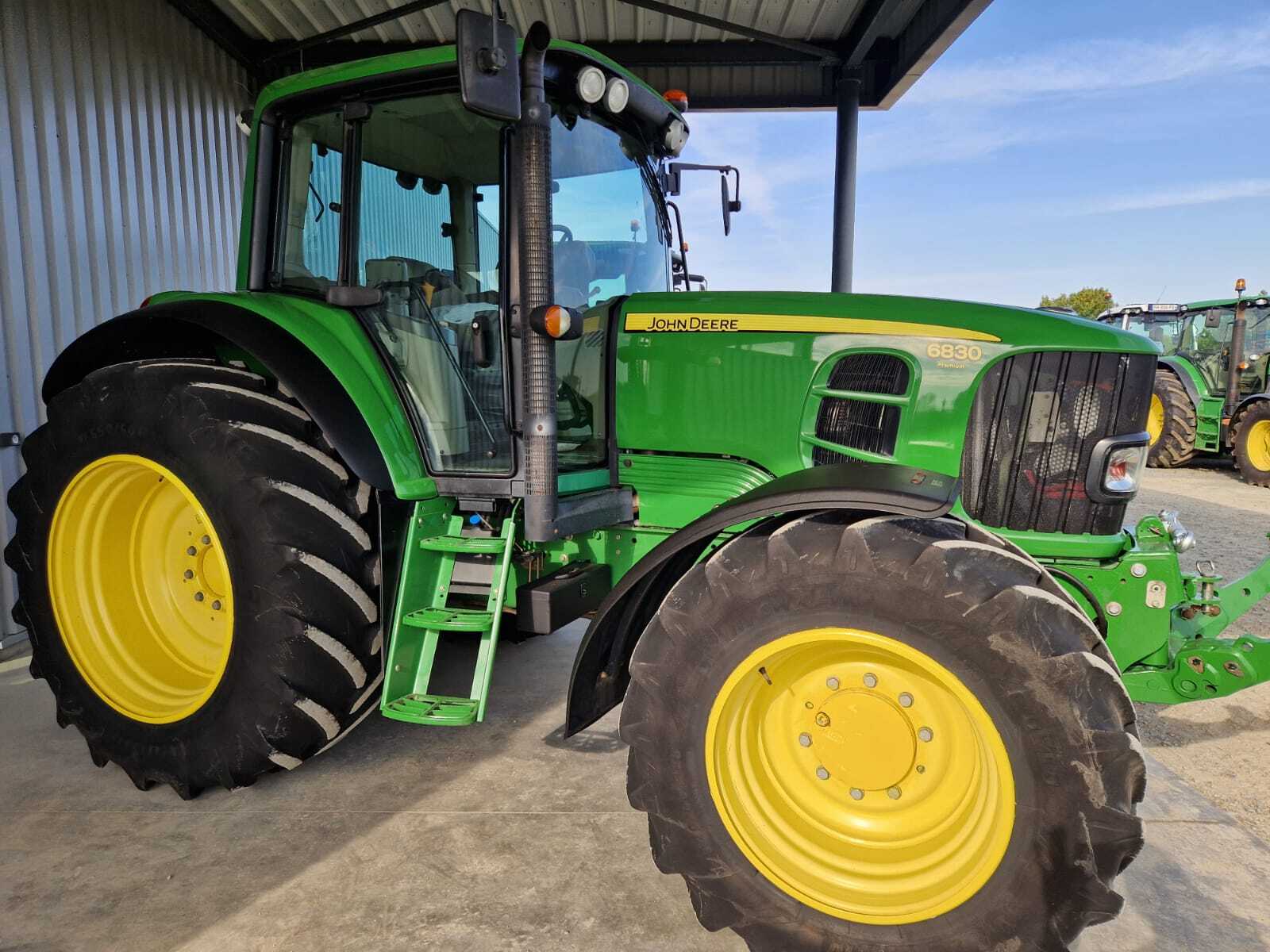 JOHN DEERE 6830 PREMIUM