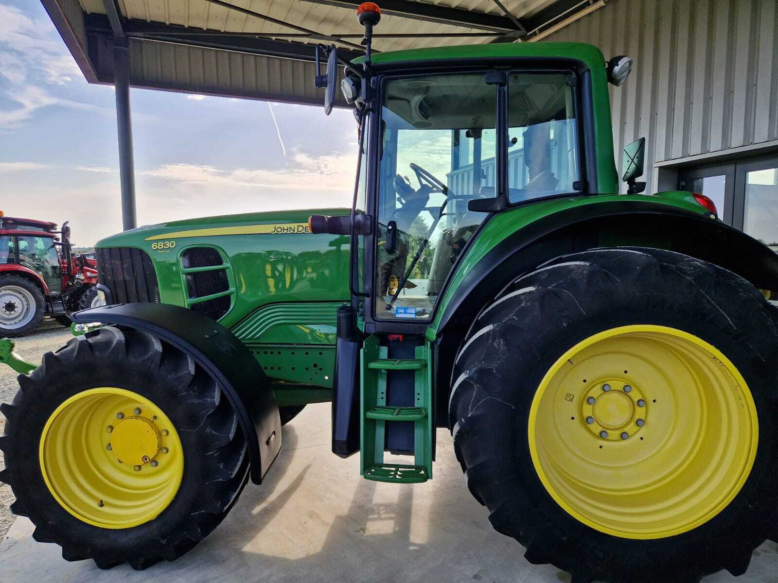 JOHN DEERE 6830 PREMIUM