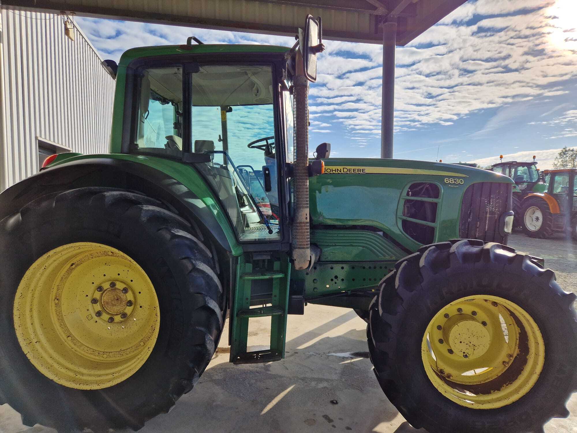 JOHN DEERE 6830 PREMIUM