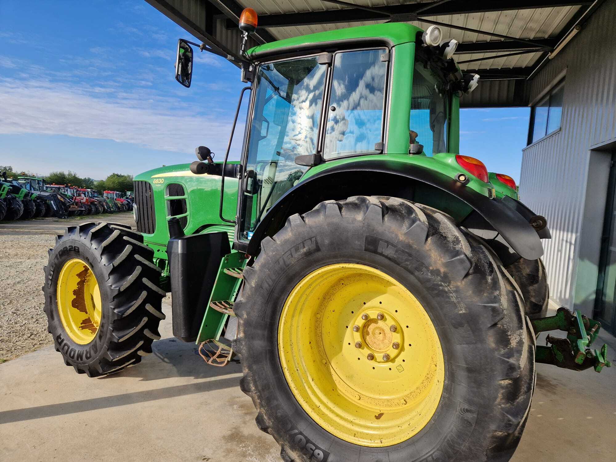 JOHN DEERE 6830 PREMIUM