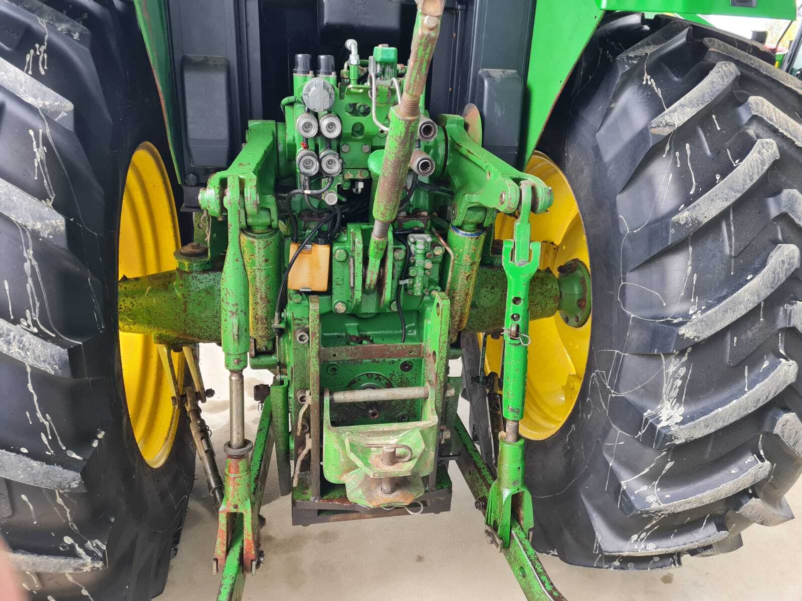 JOHN DEERE 6900