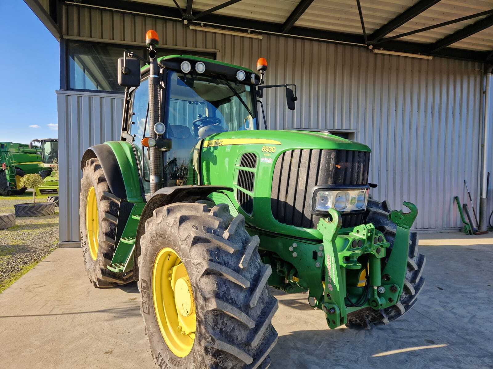 JOHN DEERE 6930 PREMIUM