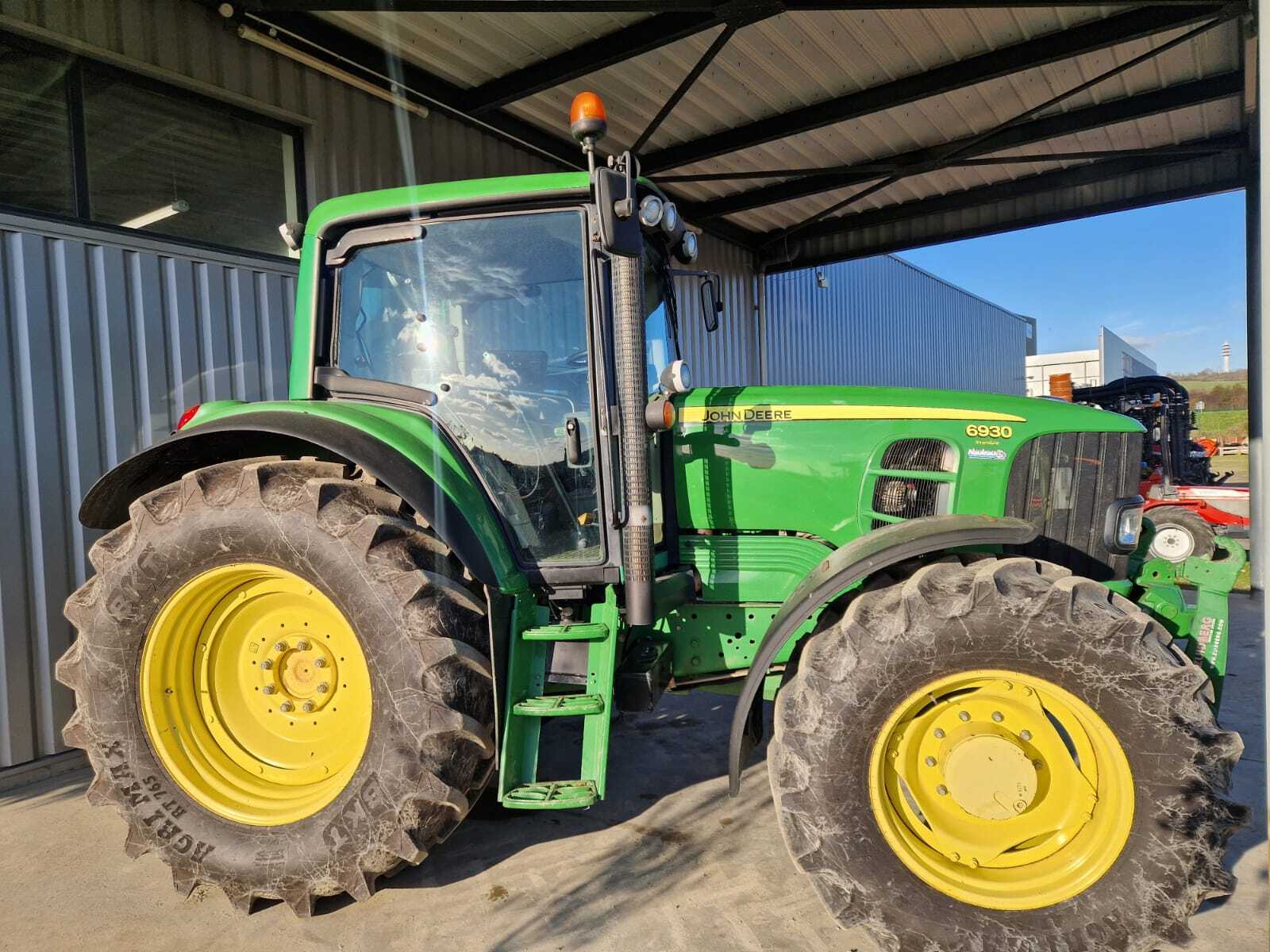 JOHN DEERE 6930 PREMIUM